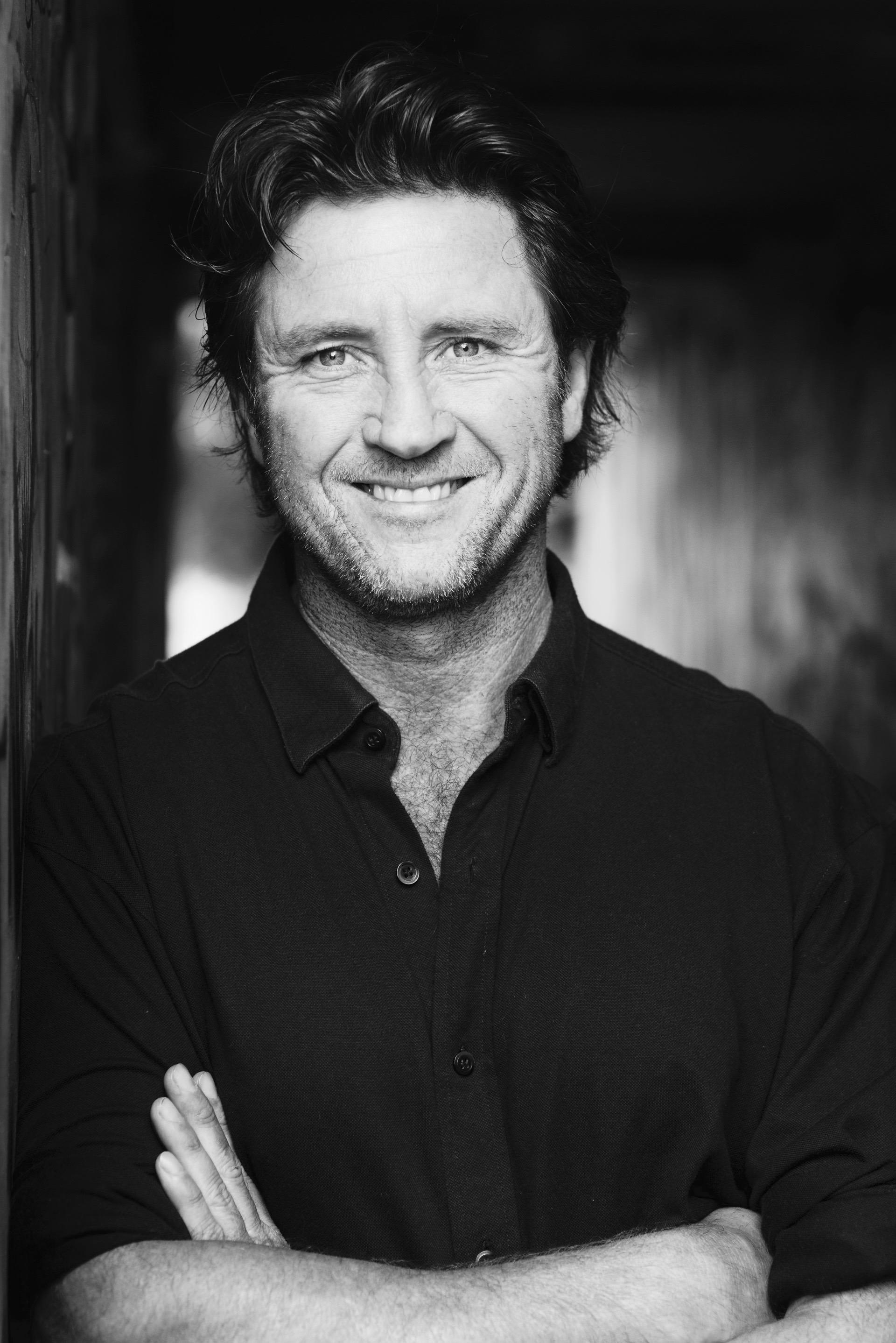 actor Frank Magree large photo