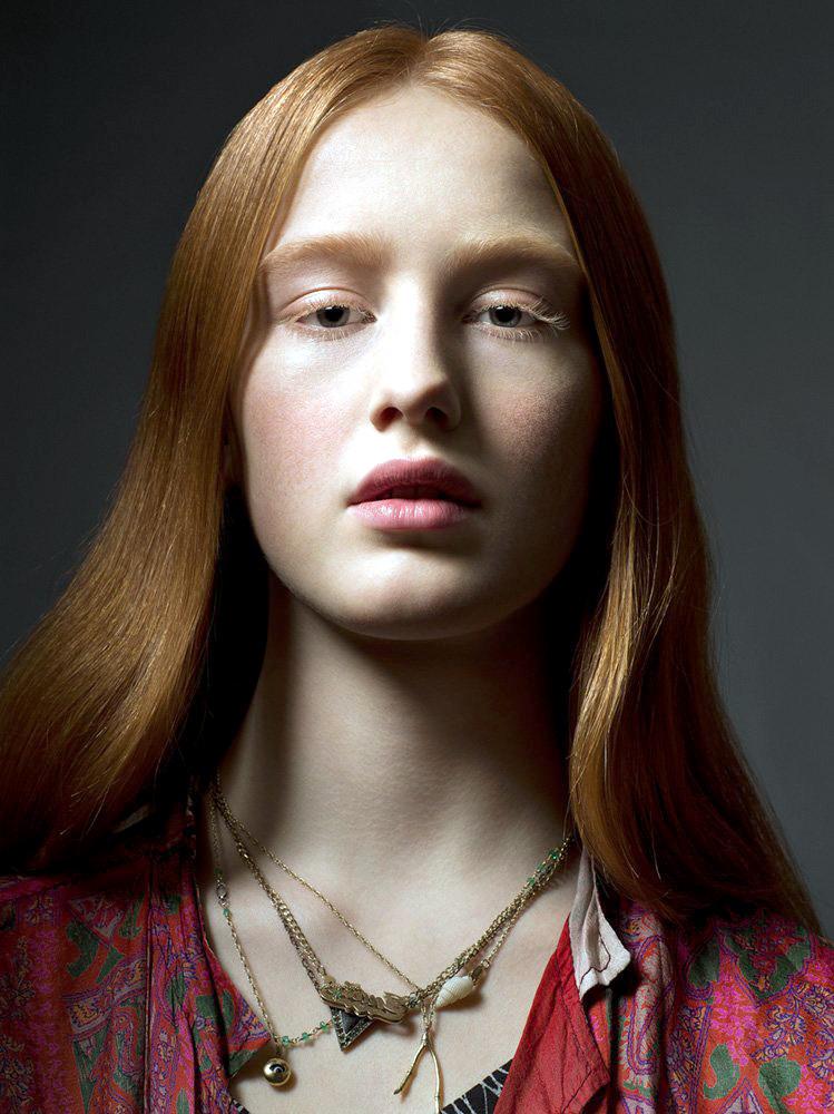 actor Bobbi Salvör Menuez large photo