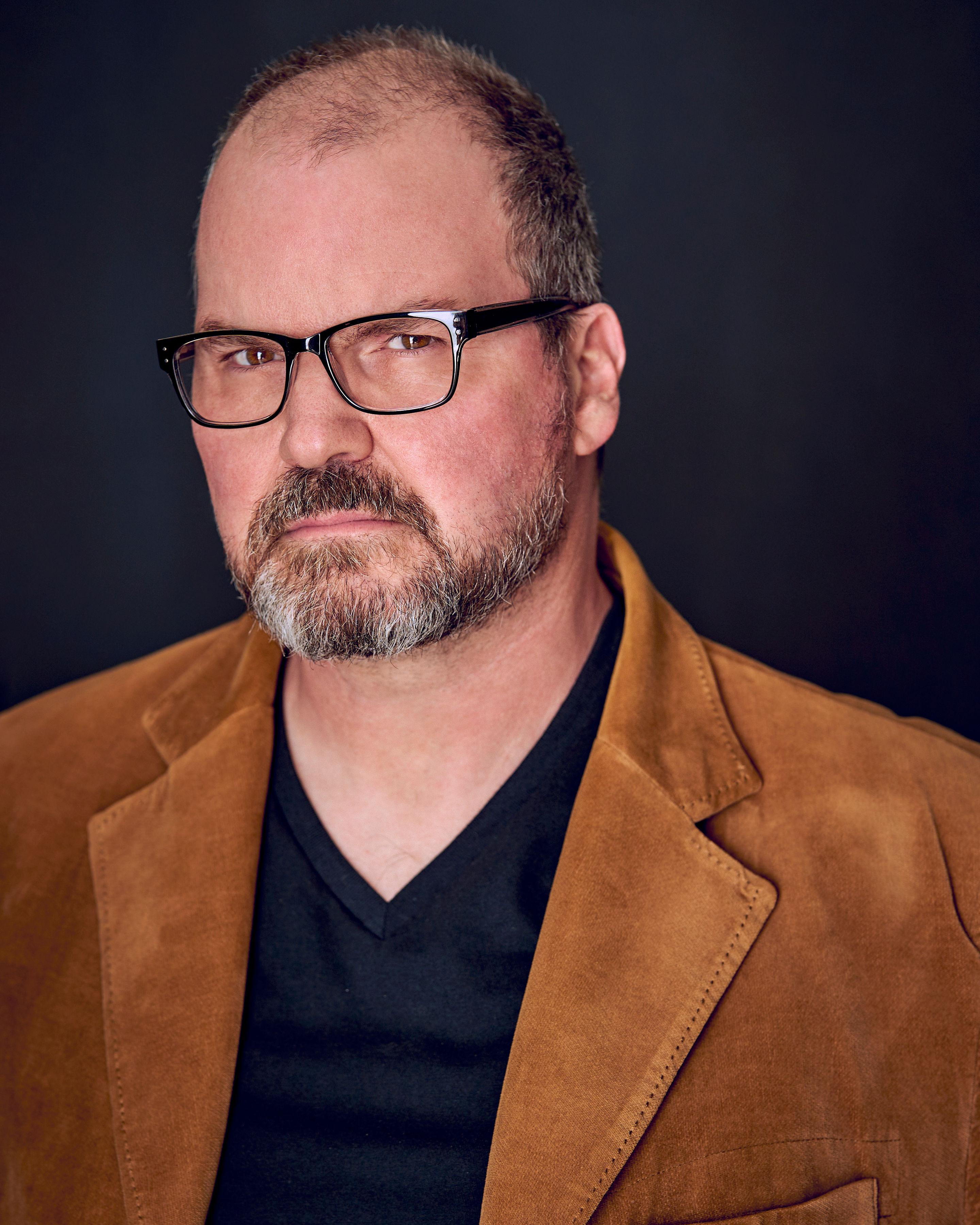 actor Thomas Brophy large photo