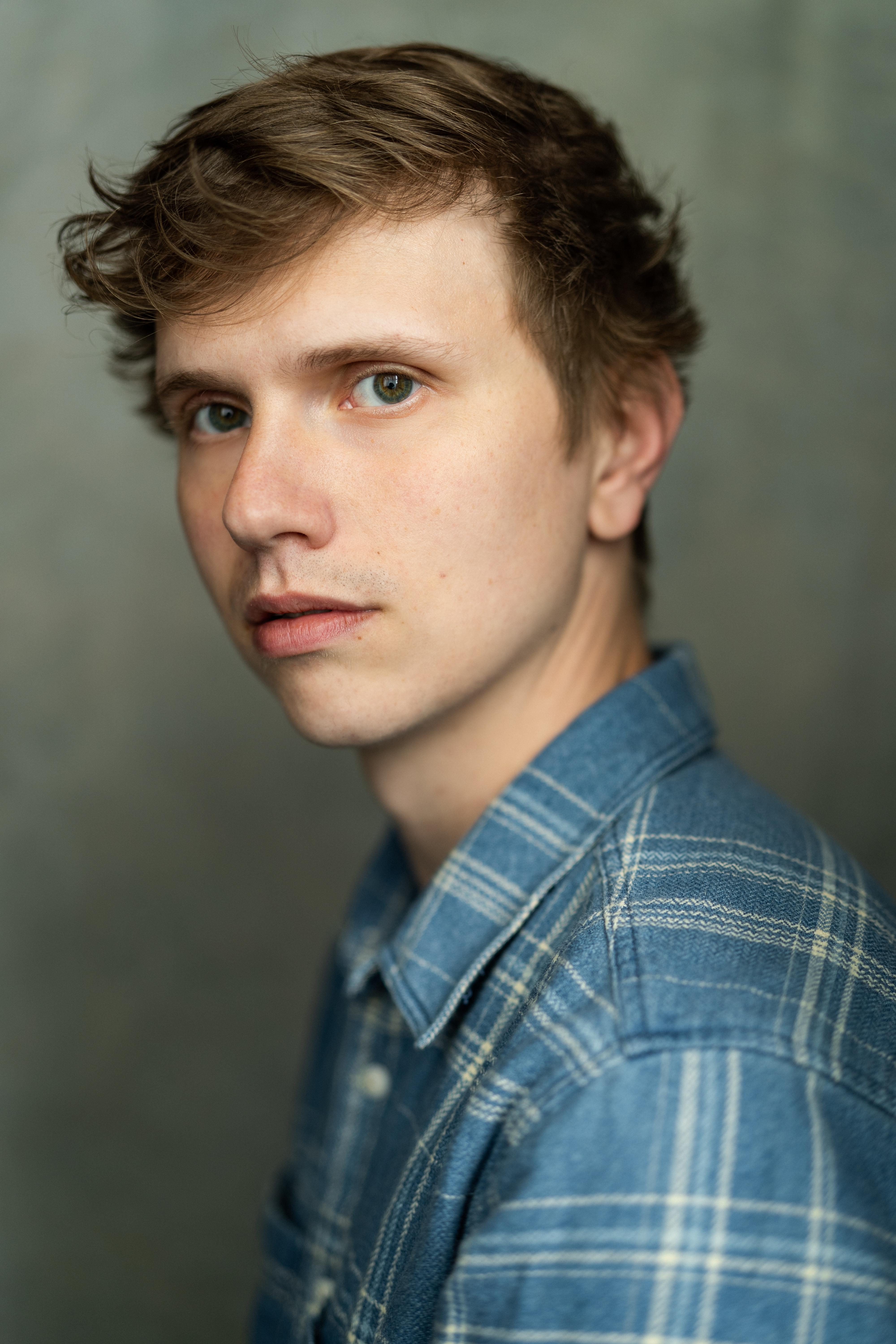 actor Spencer Lackey large photo