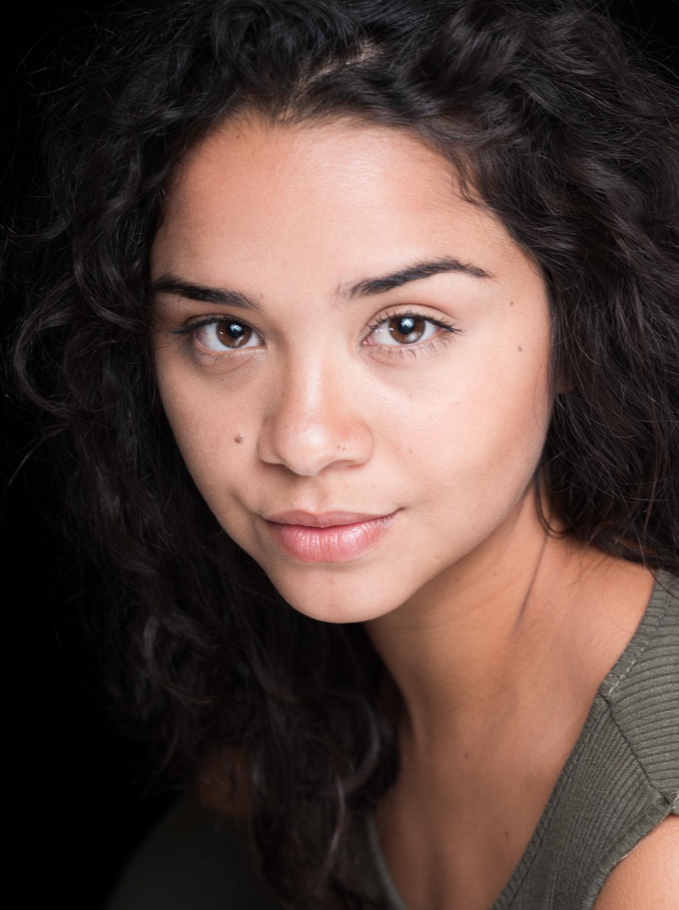 actor Annabella Didion large photo