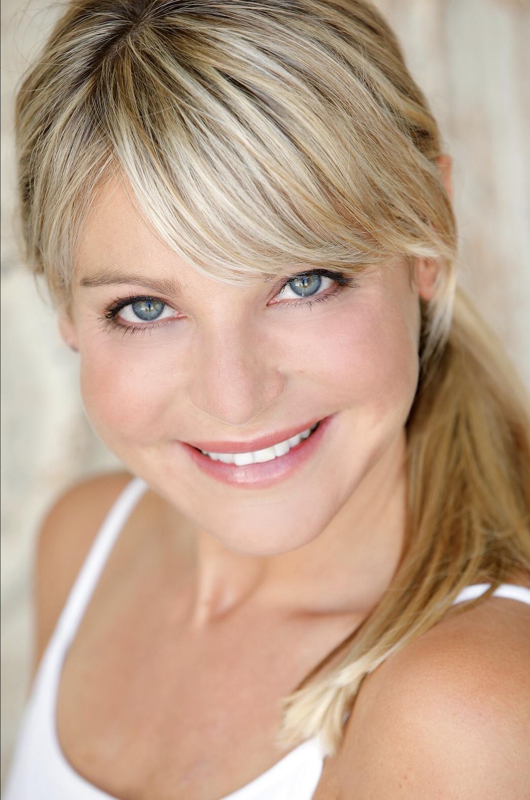 actor Ellen Schoeters large photo