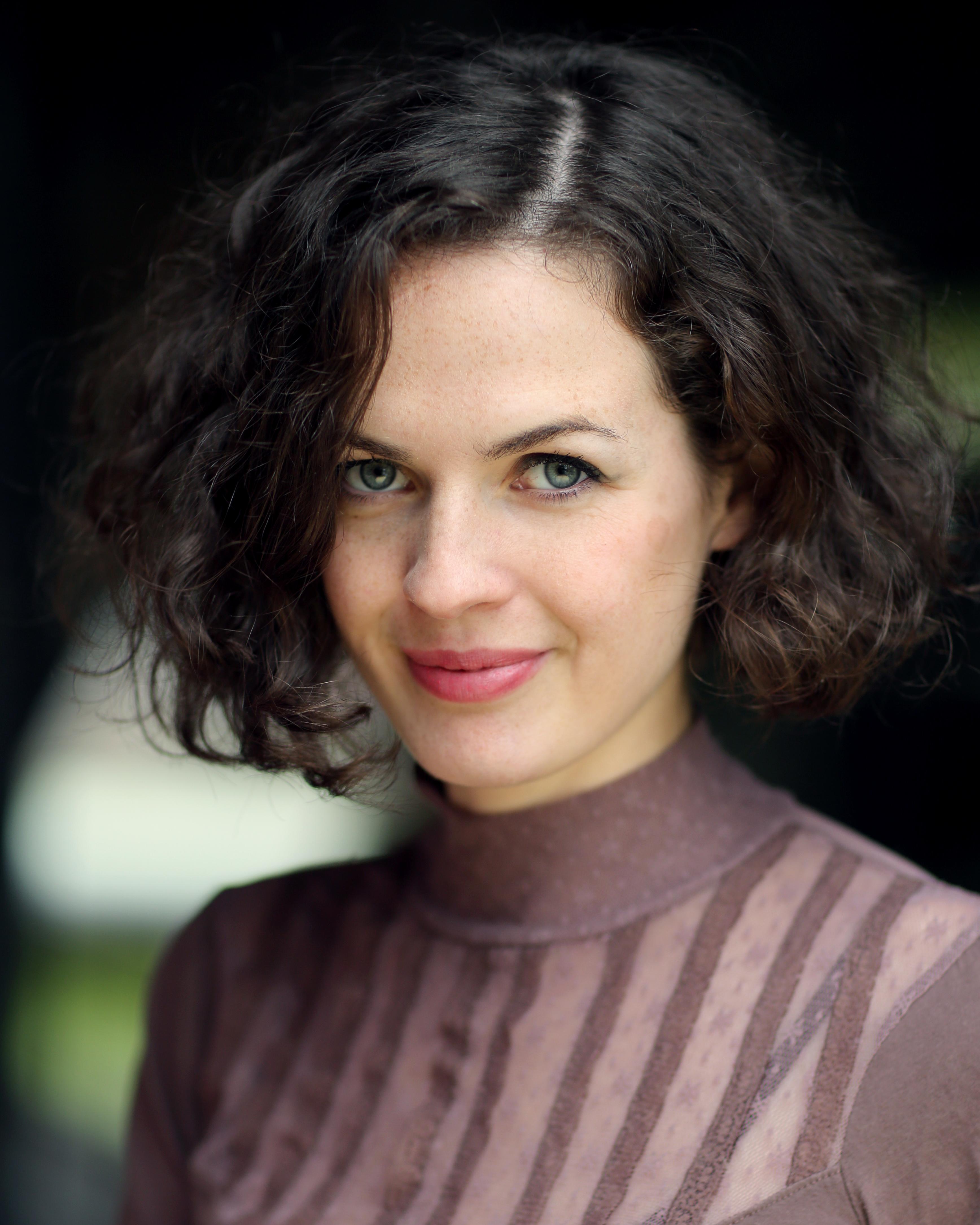 actor Georgia Winters large photo