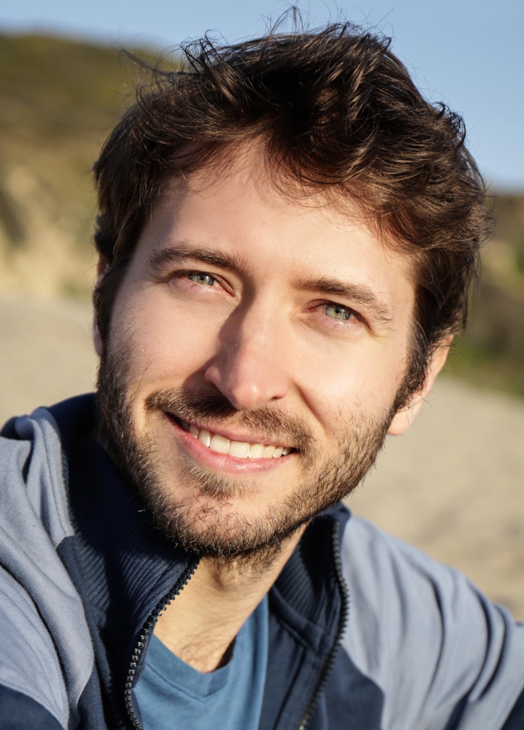 actor MacLeod Andrews large photo