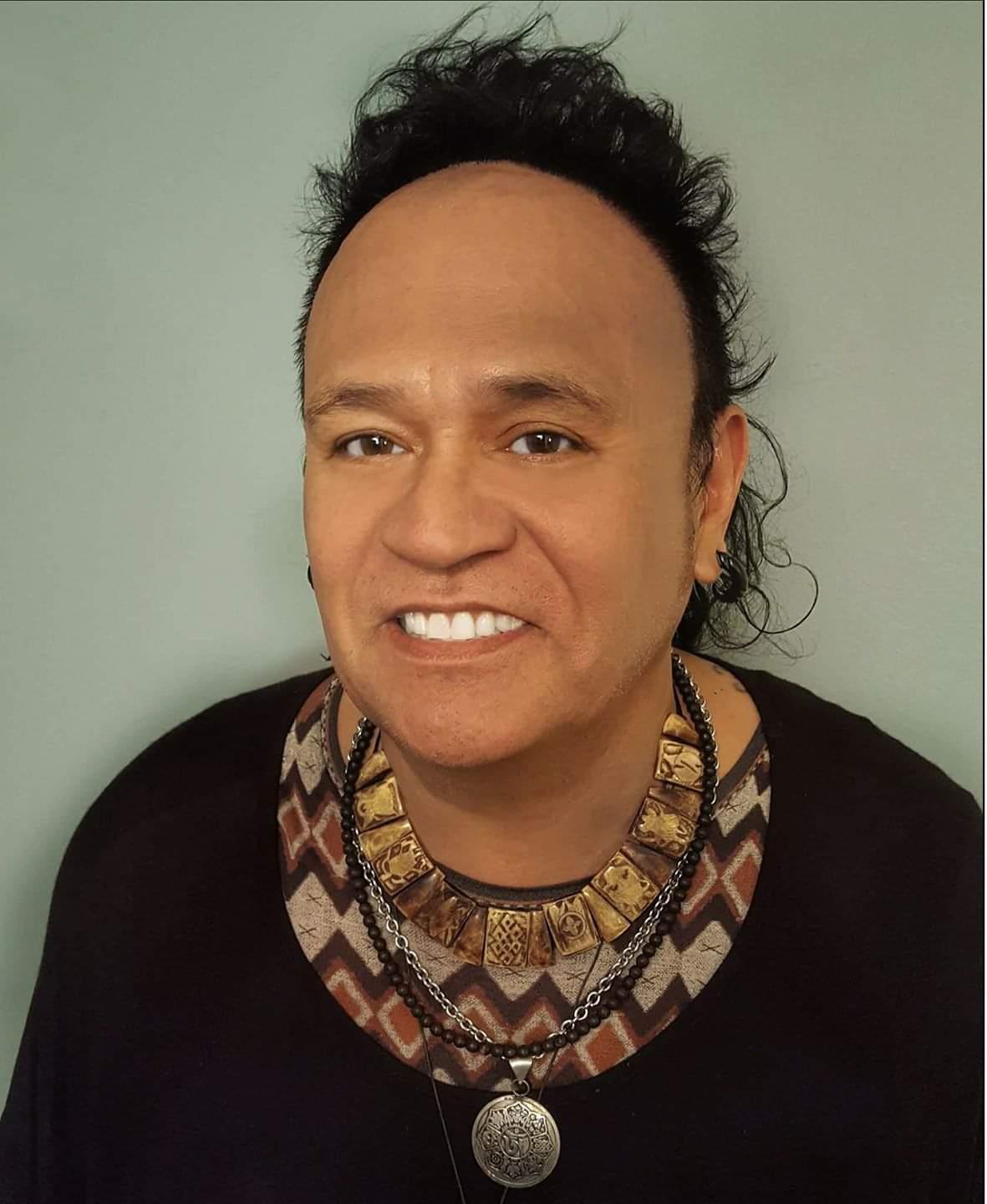 actor Leddie Garcia large photo