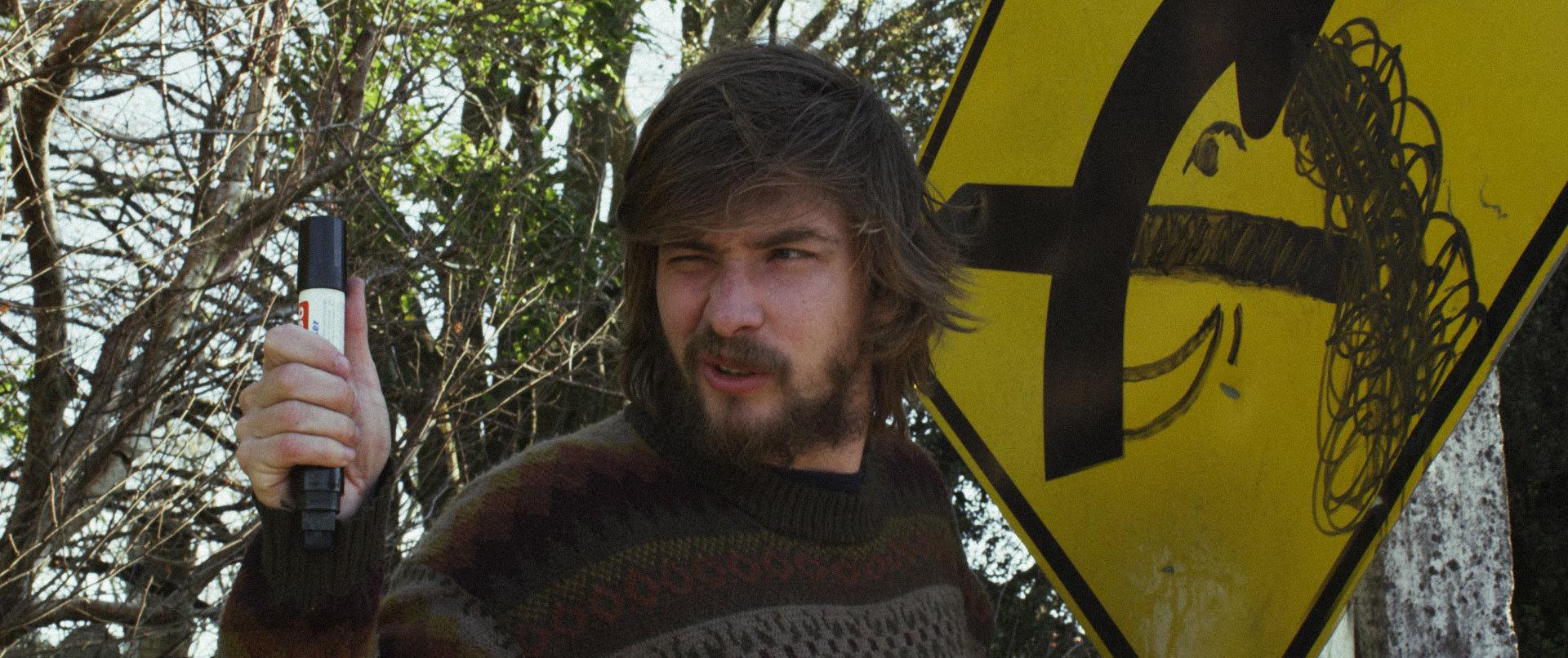 actor Anton Tennet large photo