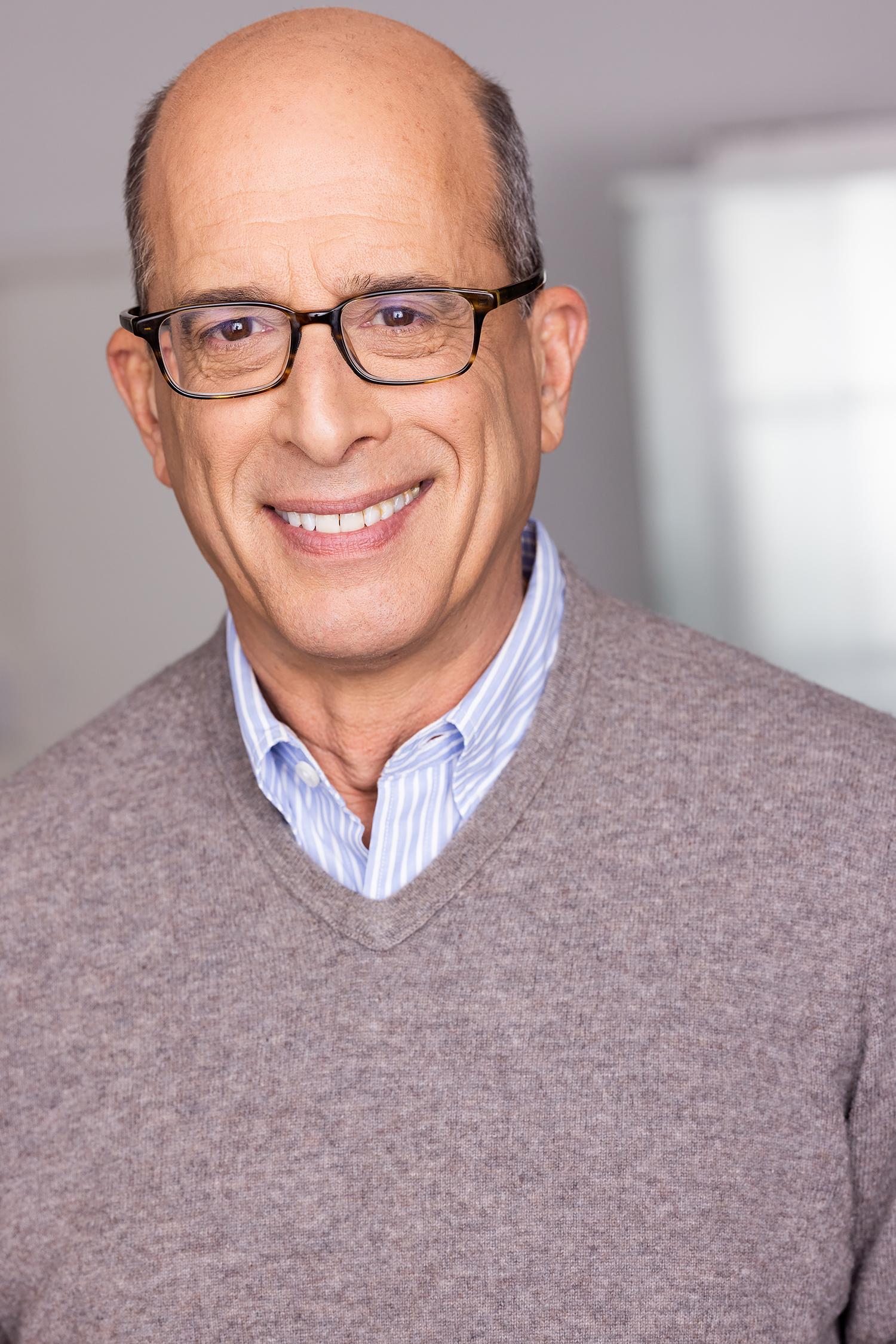 actor Michael Lippman large photo