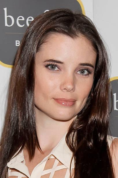 actor Jessica Heap large photo