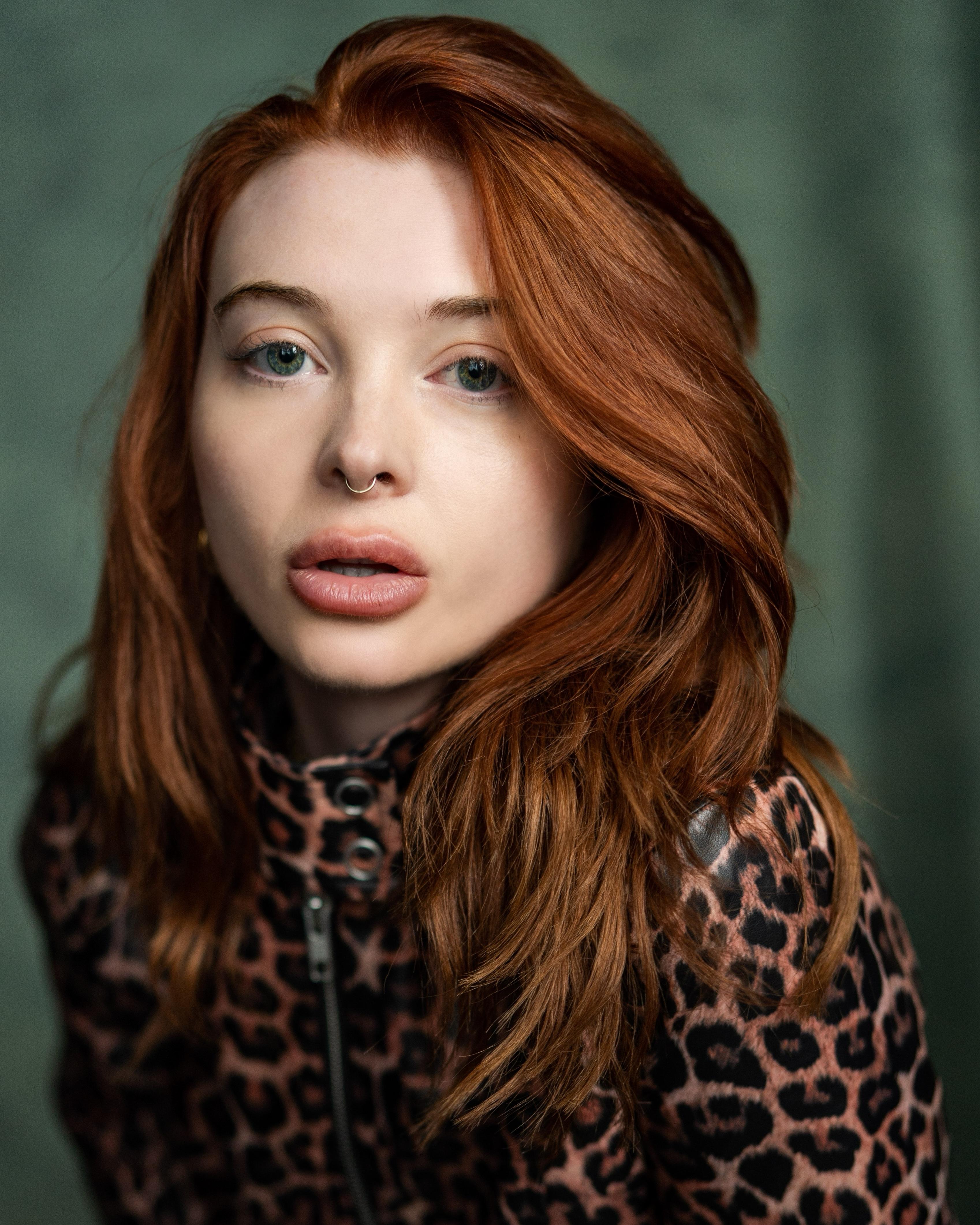 actor May Kelly large photo