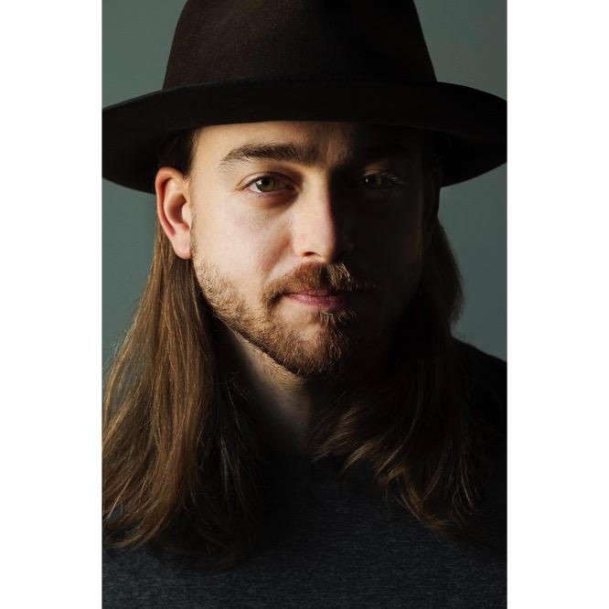 actor Travis Hudson large photo