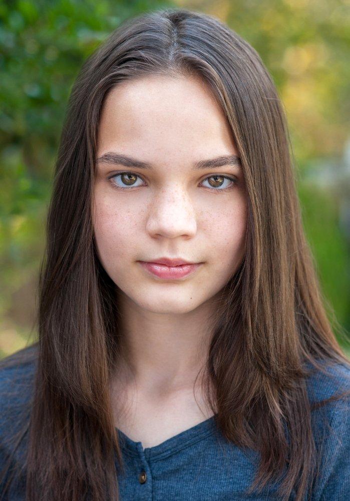 actor Madeleine Stack large photo