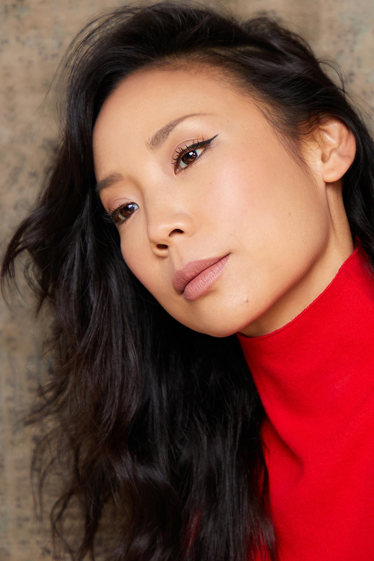 actor Anne Son large photo