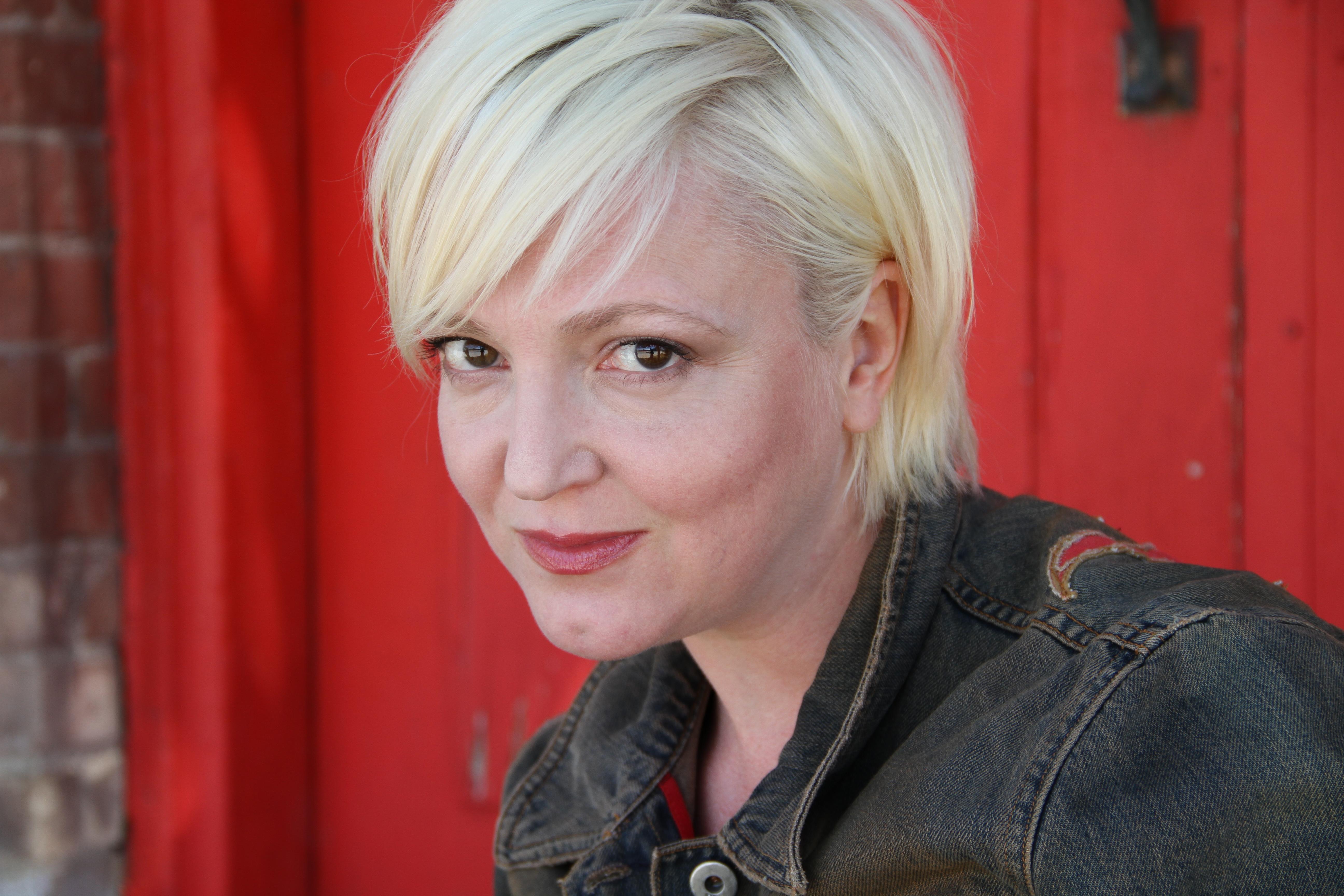 actor Katya Gardner large photo