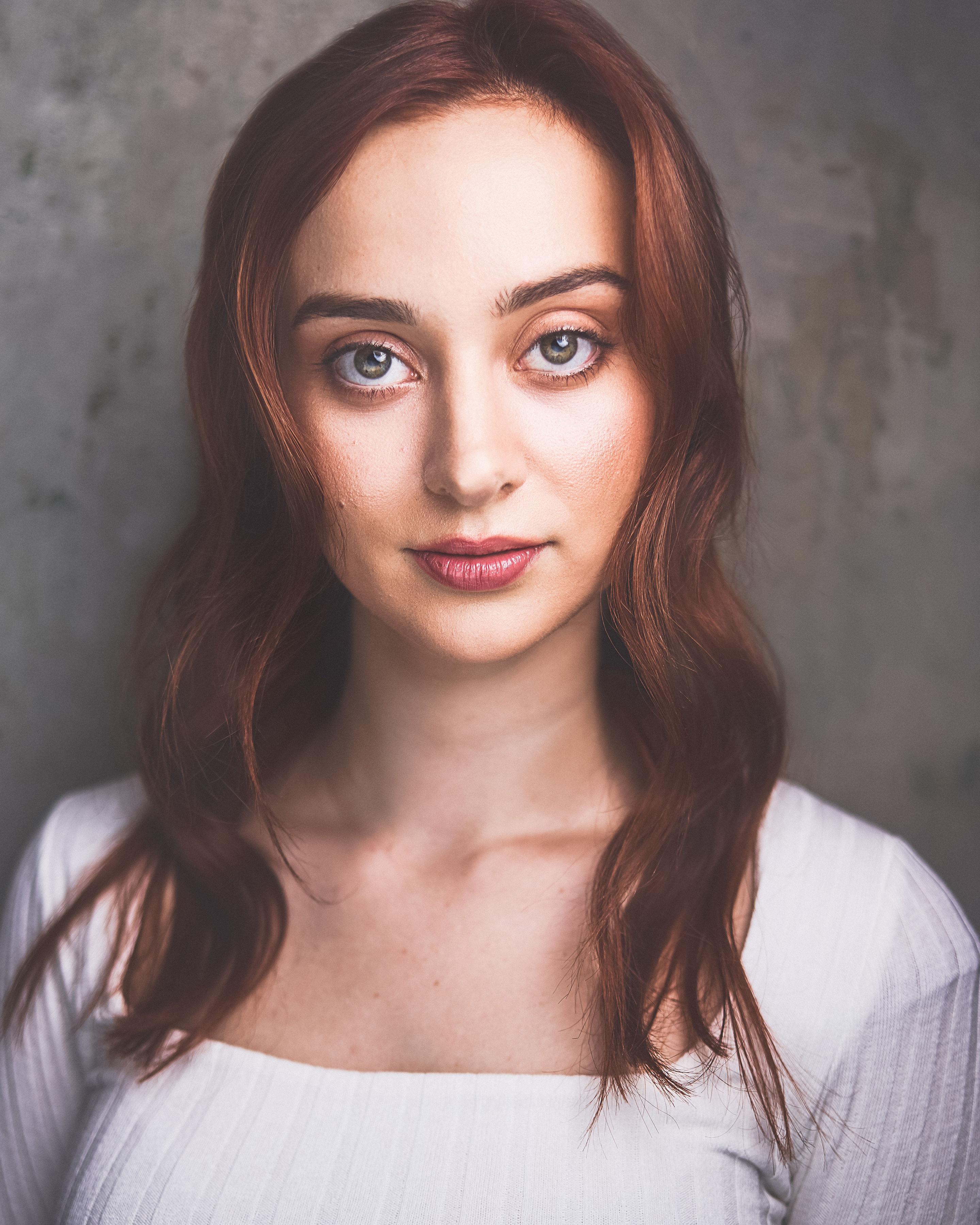 actor Alexis Abrams large photo