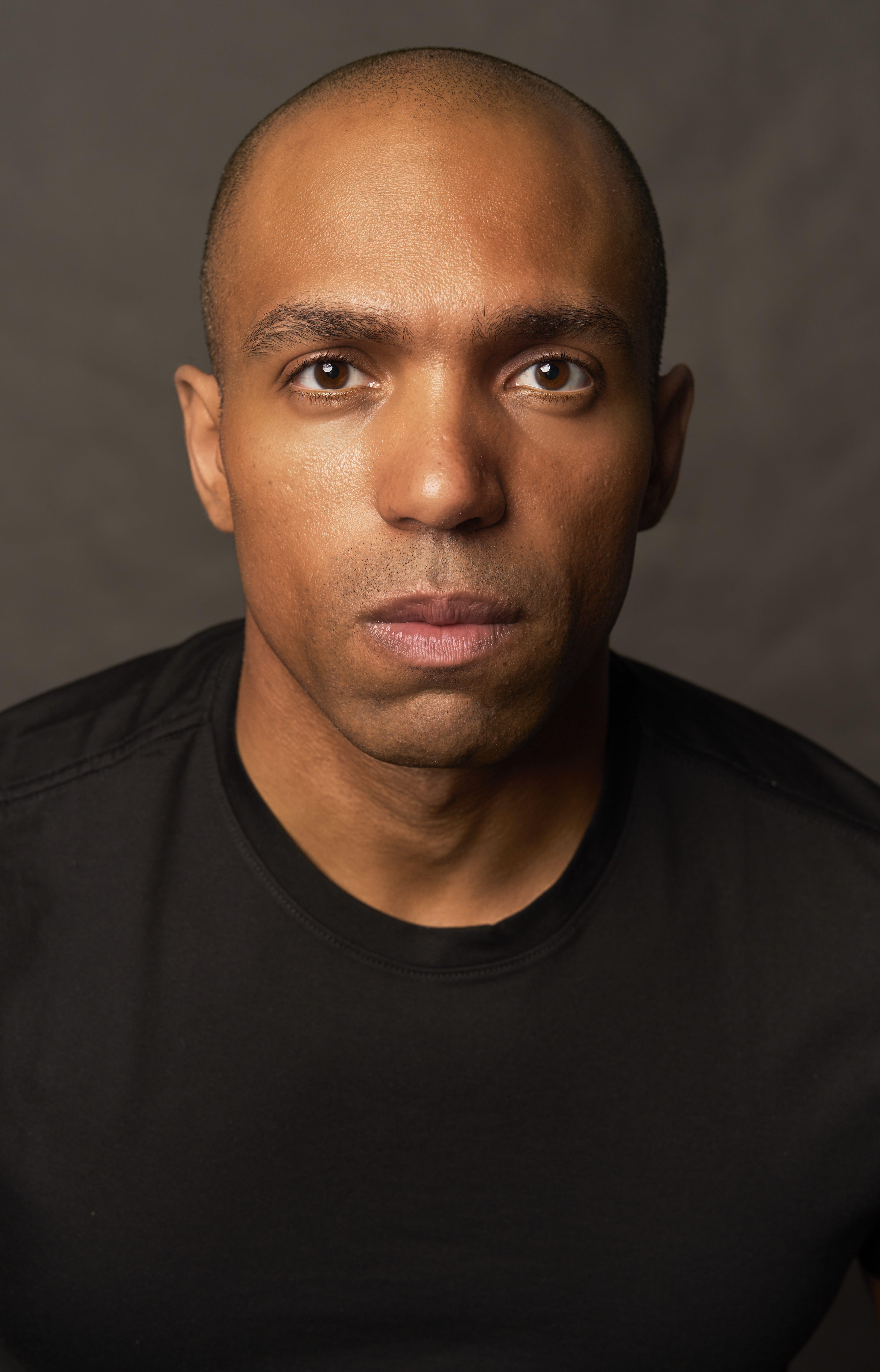 actor Adam Davenport large photo