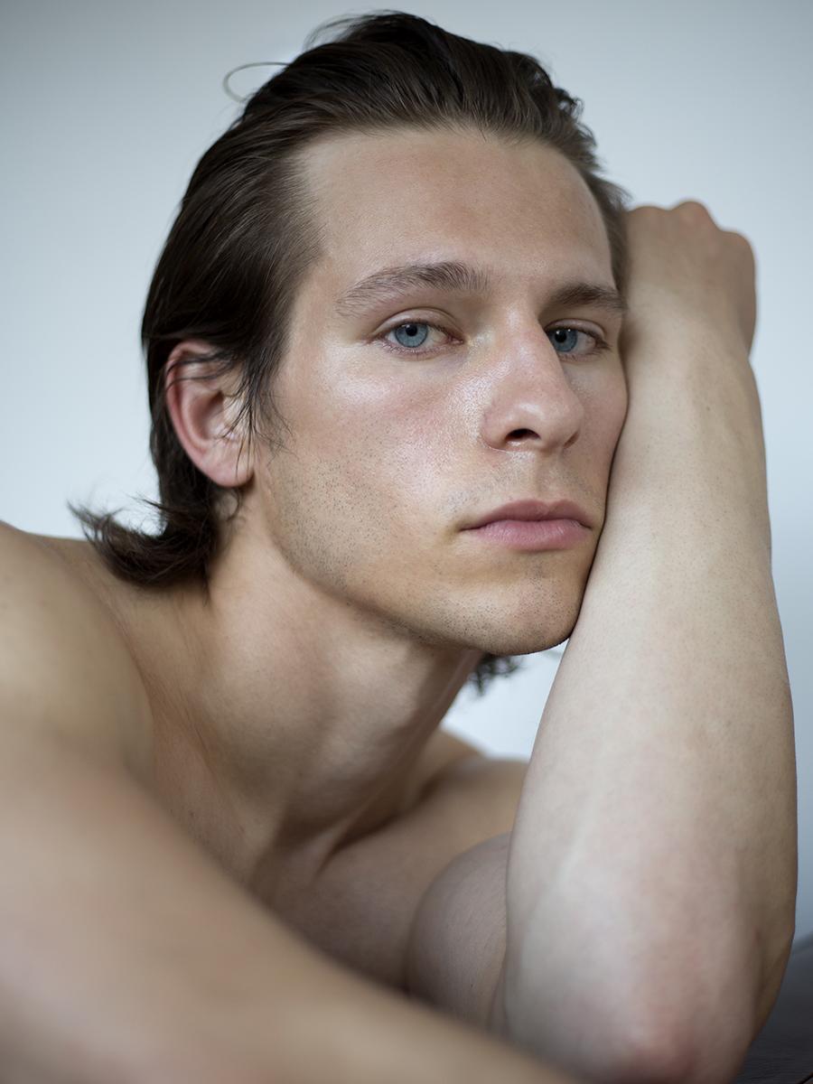 actor Noah Sargent large photo