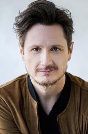 actor Simon Olivier Fecteau large photo