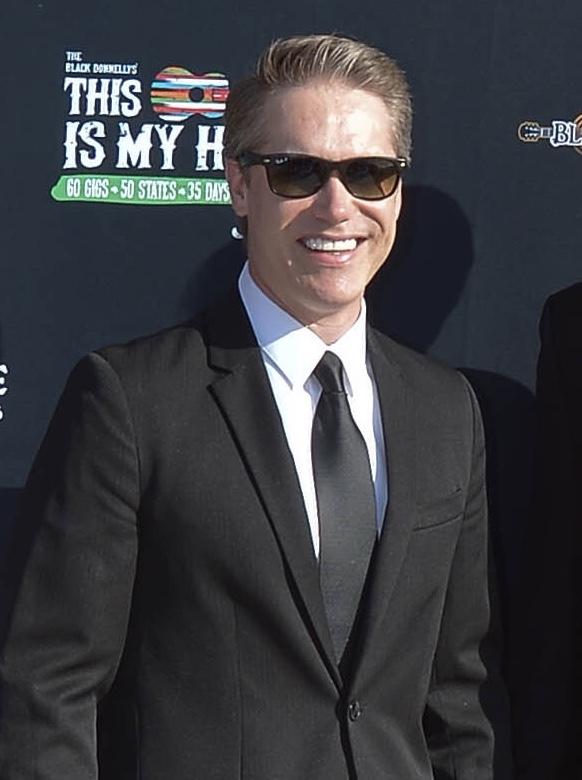 actor Michael Tushaus large photo