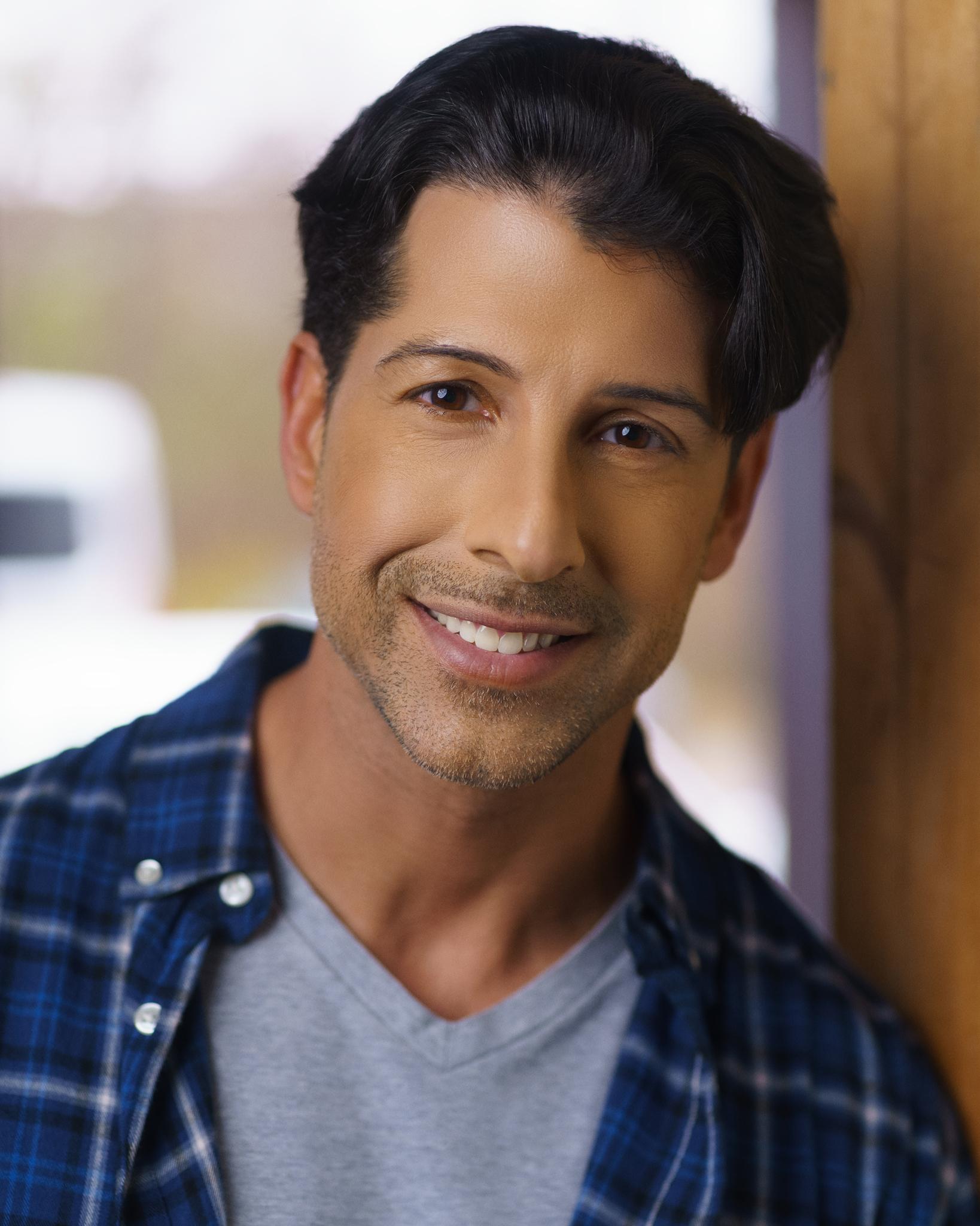 actor Ali Amine large photo