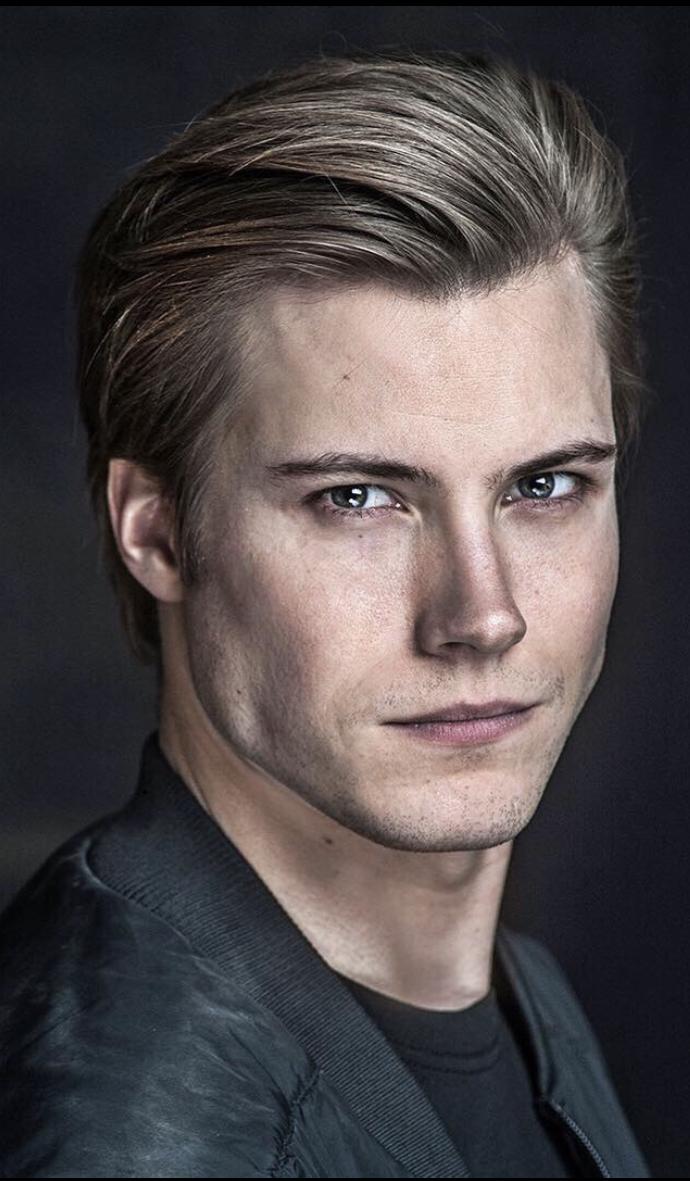 actor Kyle Bailey large photo