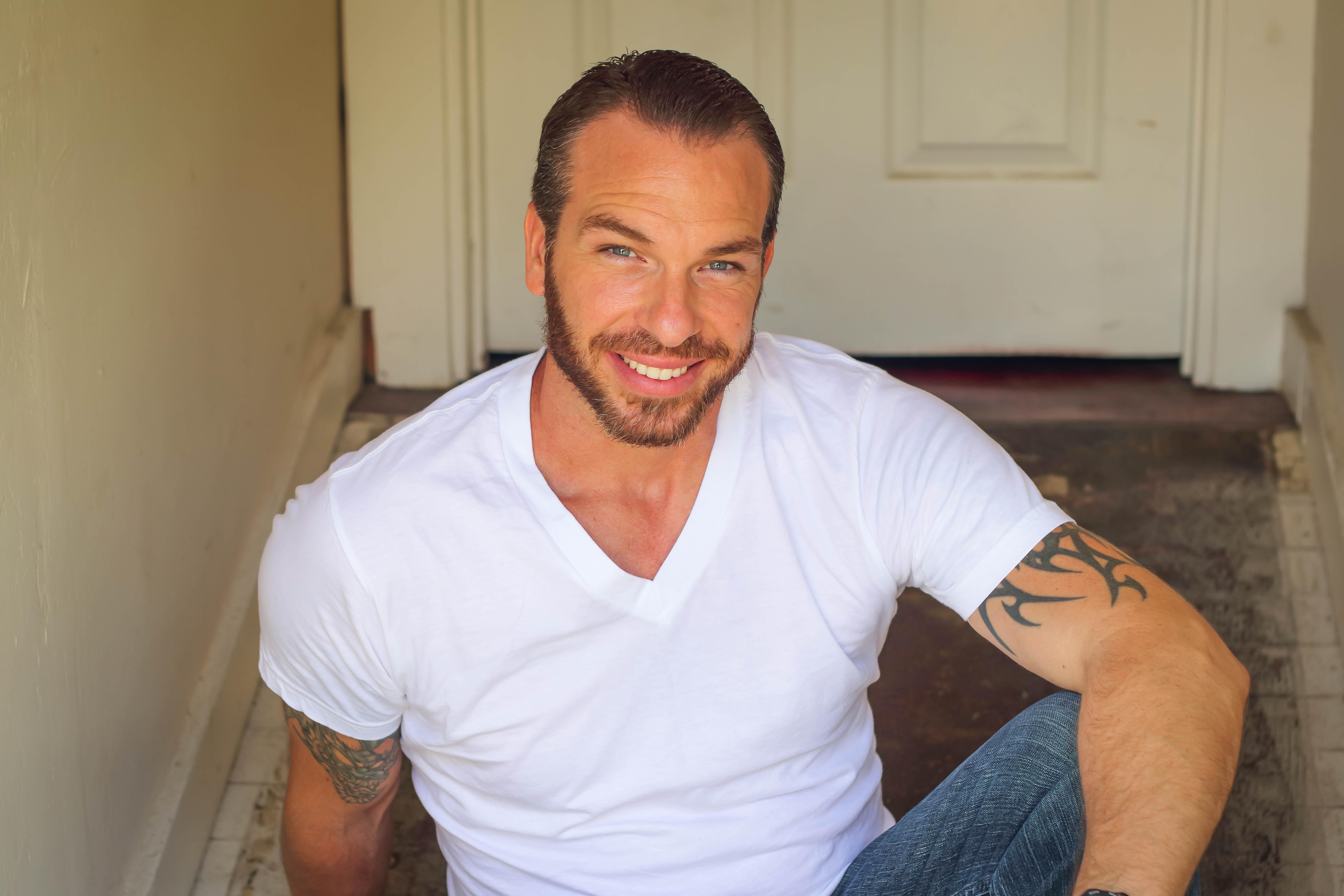 actor Claude Ball large photo