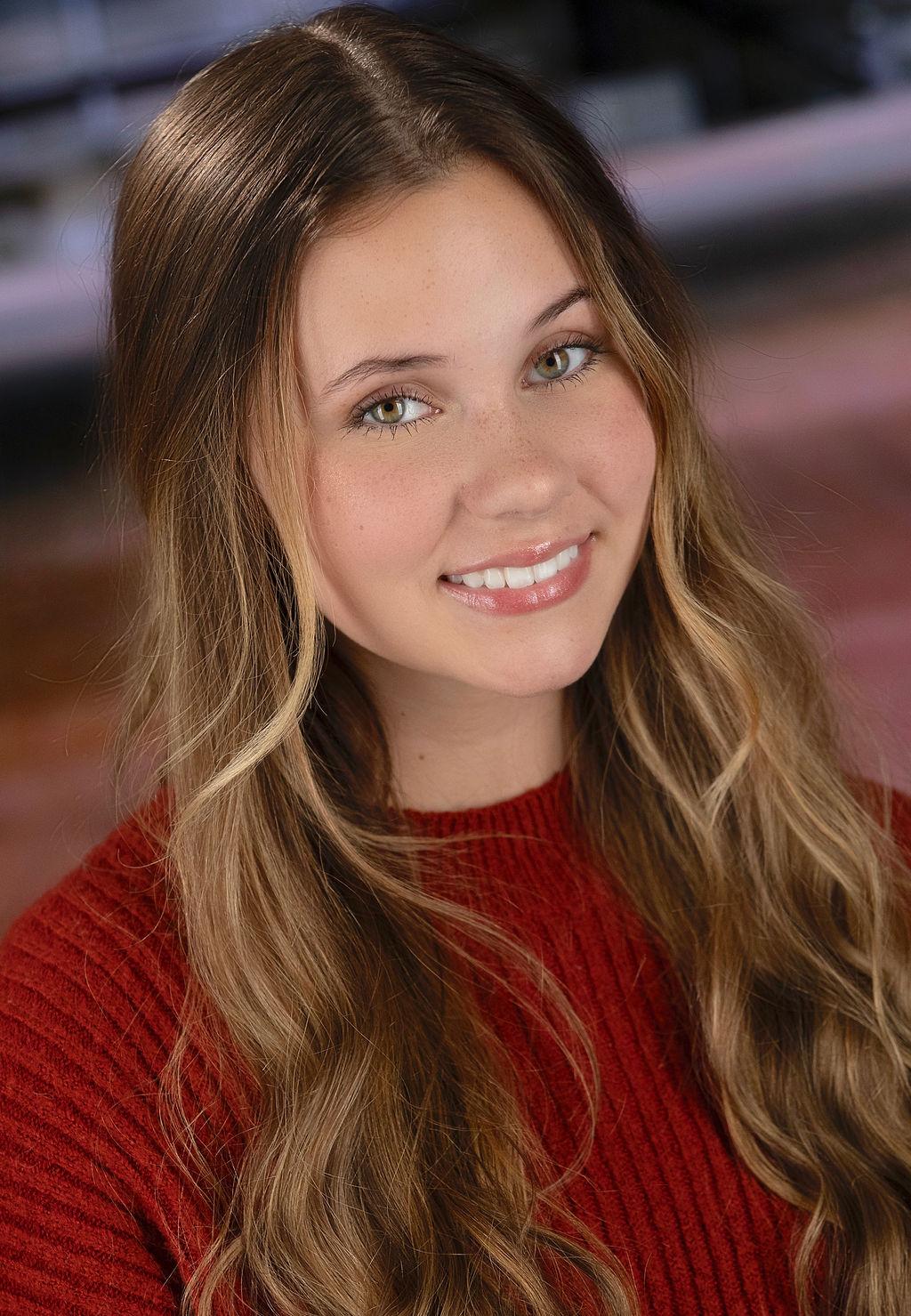 actor Camille Lambert large photo