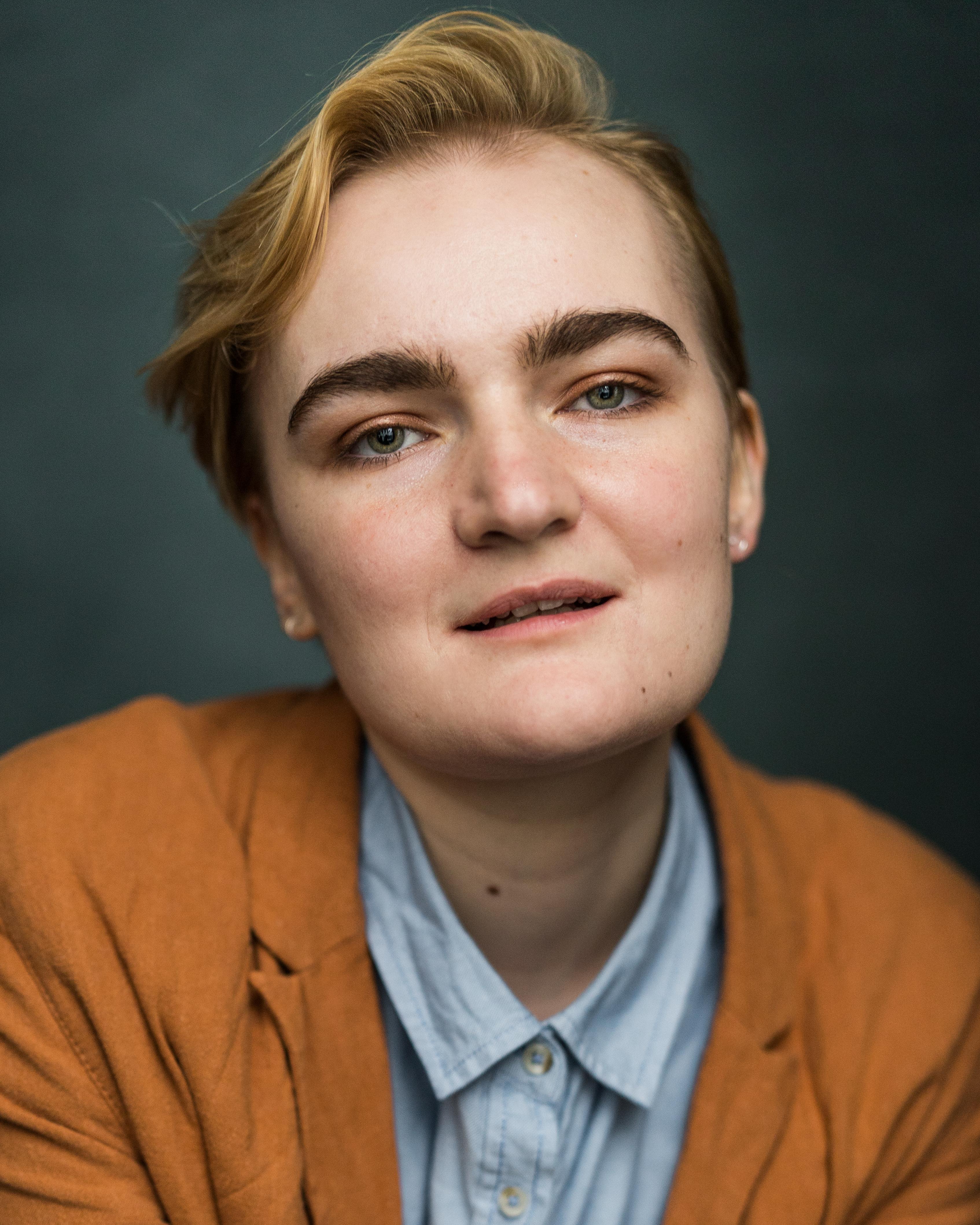 actor Charlotte McEvoy large photo