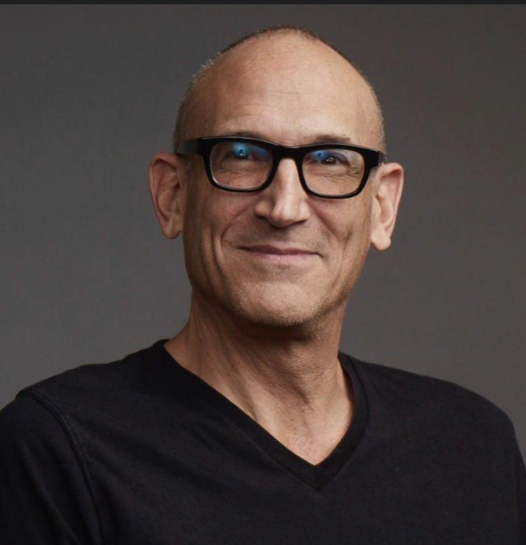 actor Todd Thaler large photo