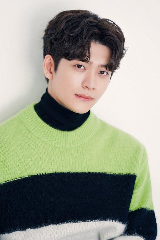 actor Kang Tae-oh large photo