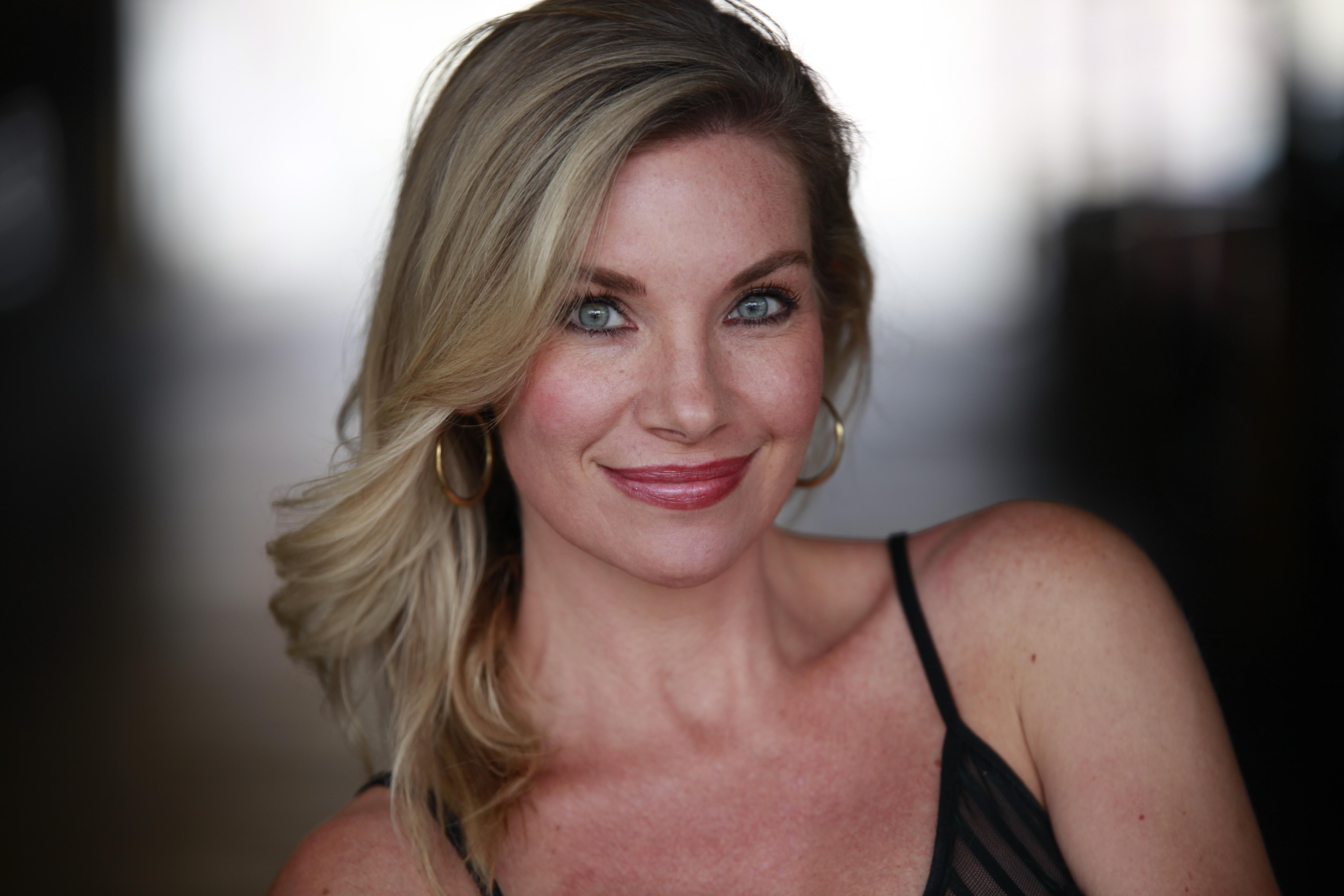 actor Tracey McCall large photo