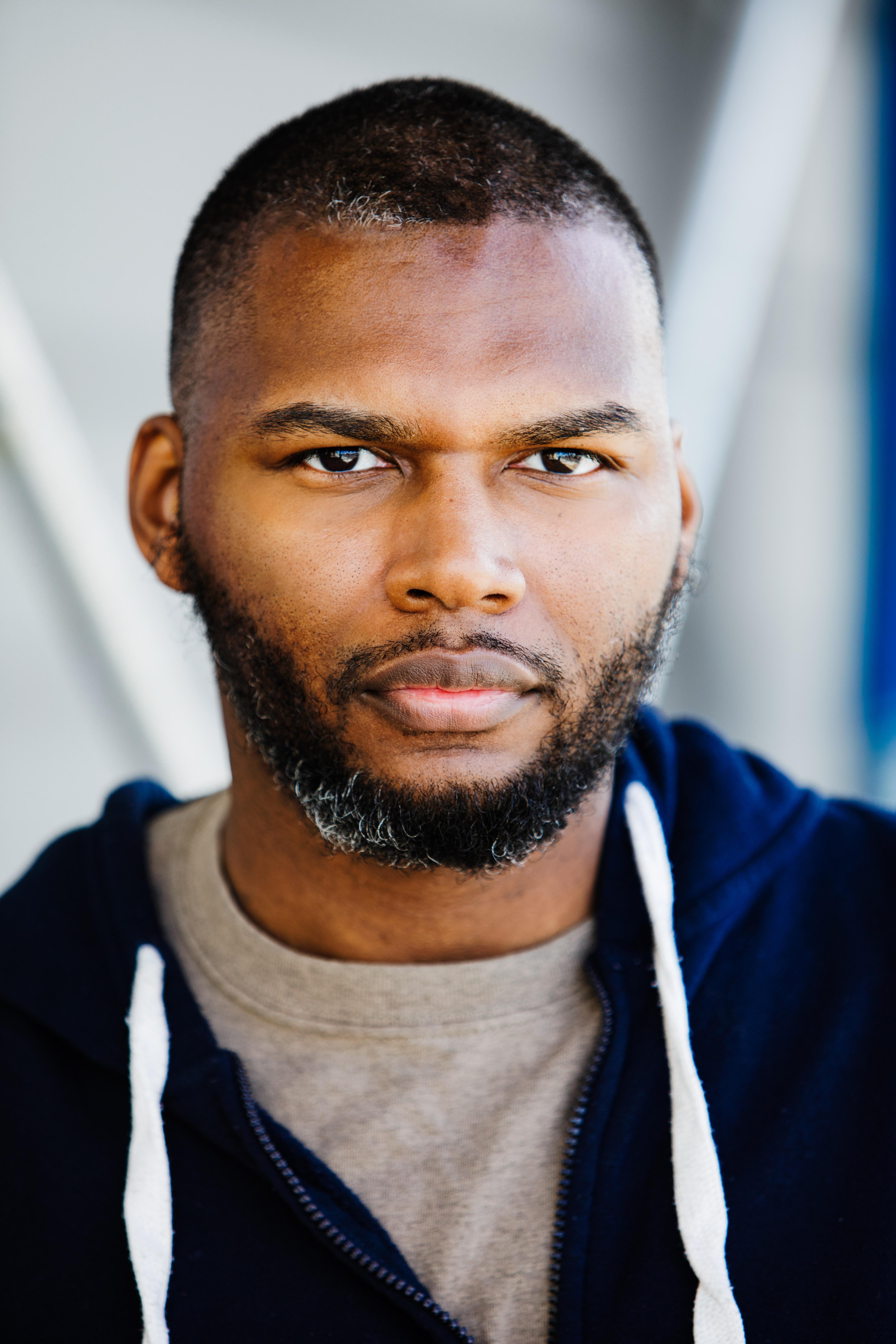 actor Allen Holloway large photo