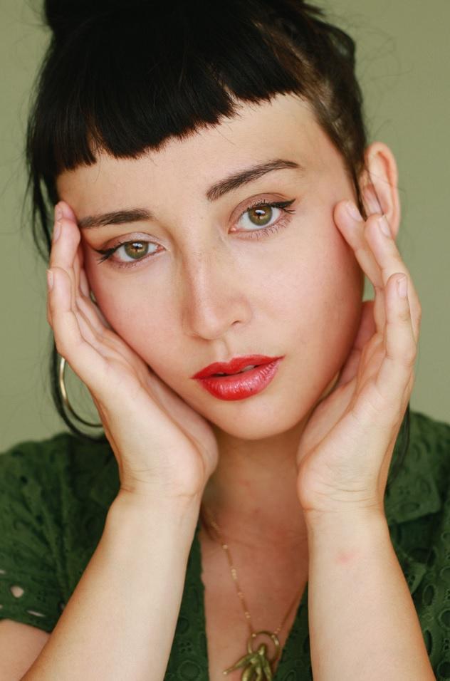 actor Daphné Huynh large photo