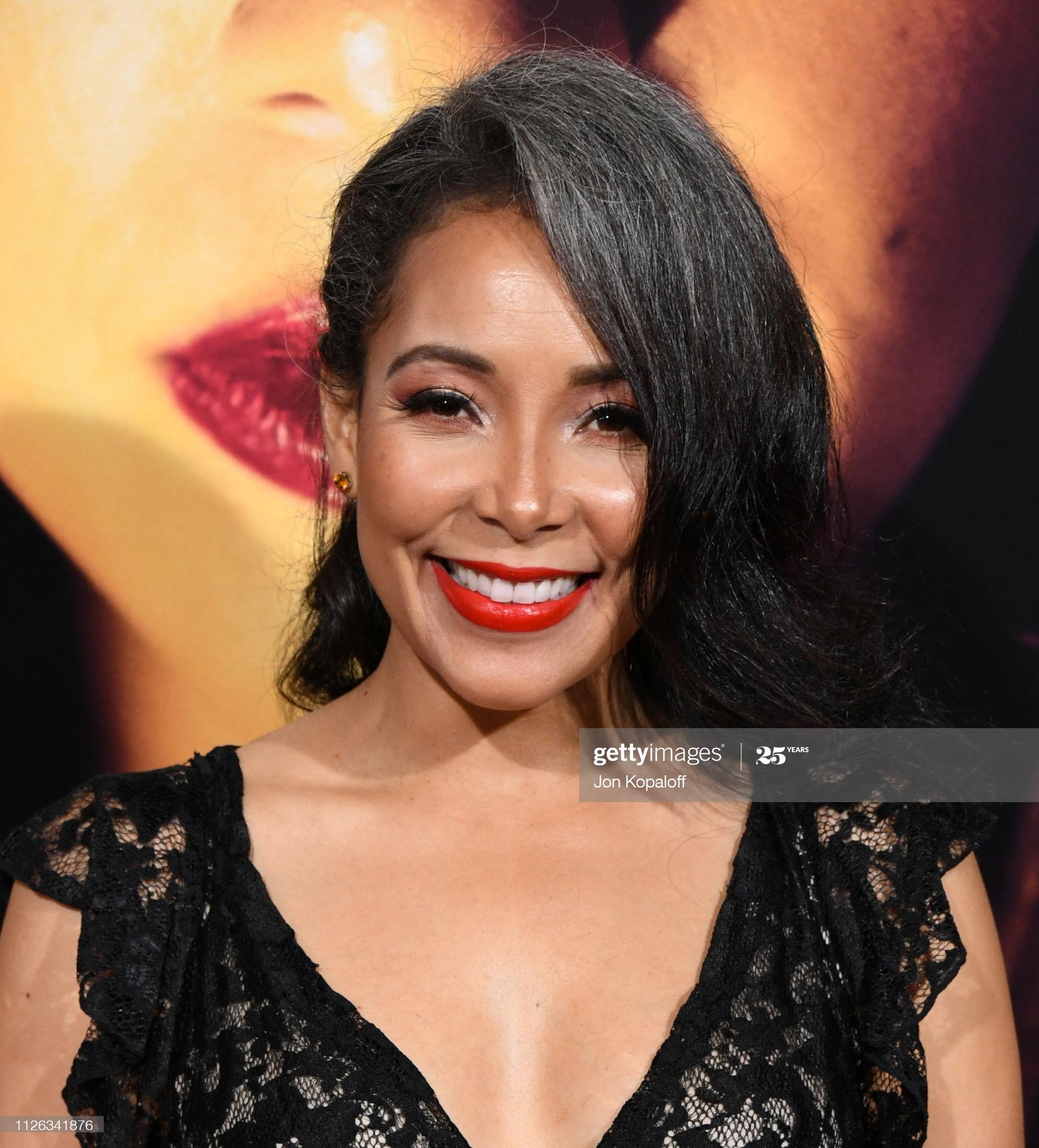 actor Paola Menacho large photo