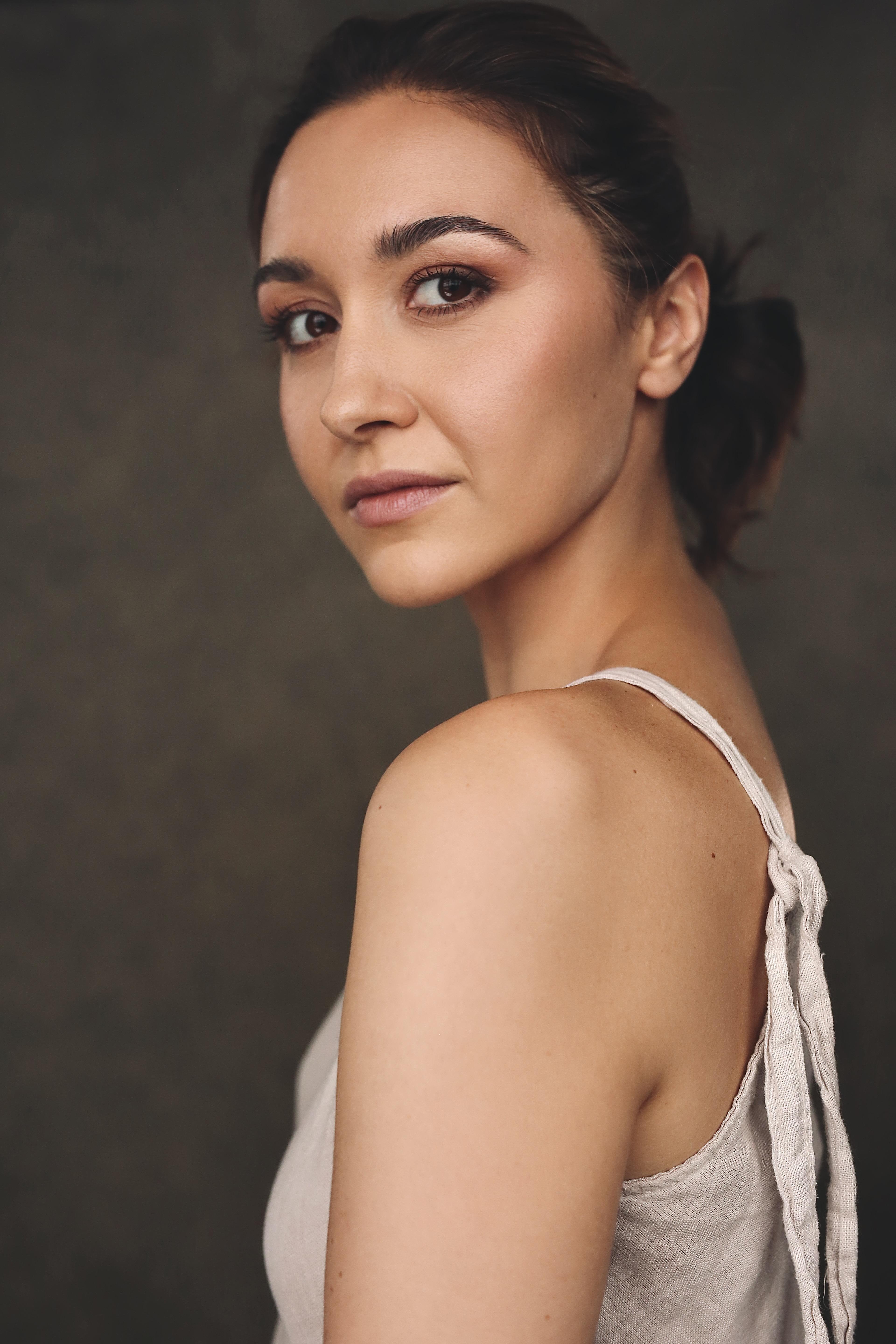 actor Radina Drandova large photo