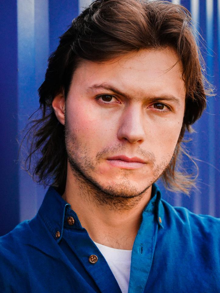 actor Sam Vigneault large photo