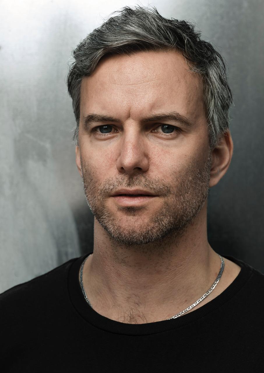 actor Jon Lange large photo