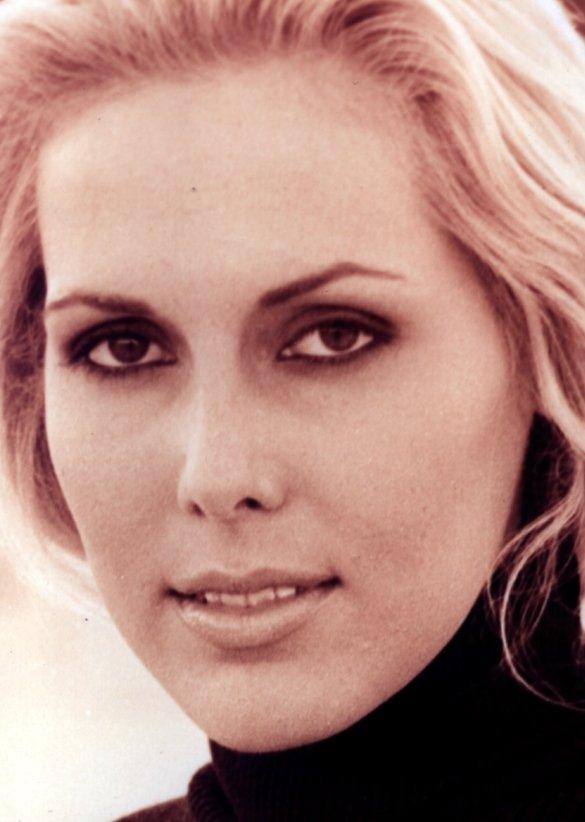 actor Alexandra Klim large photo