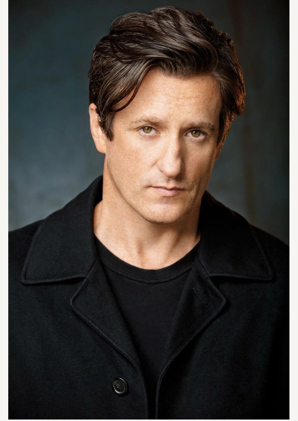 actor Howard Gibson large photo