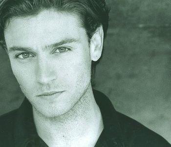 actor Asier Newman large photo