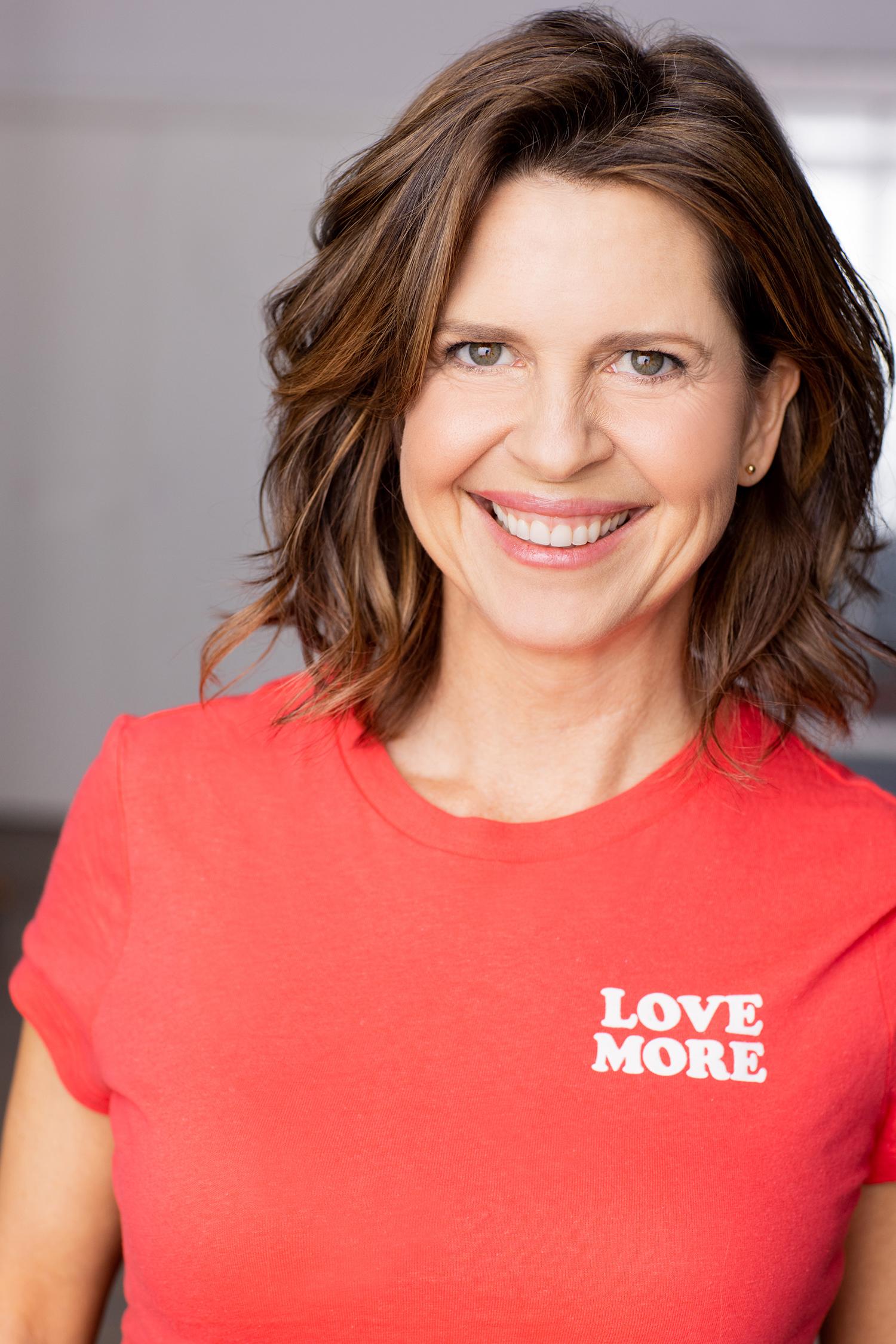 actor Elena Schuber large photo