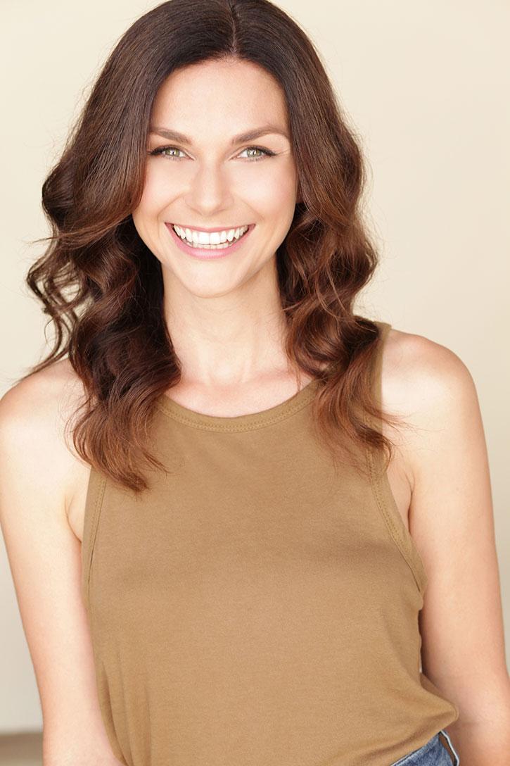 actor Ceri Bethan large photo