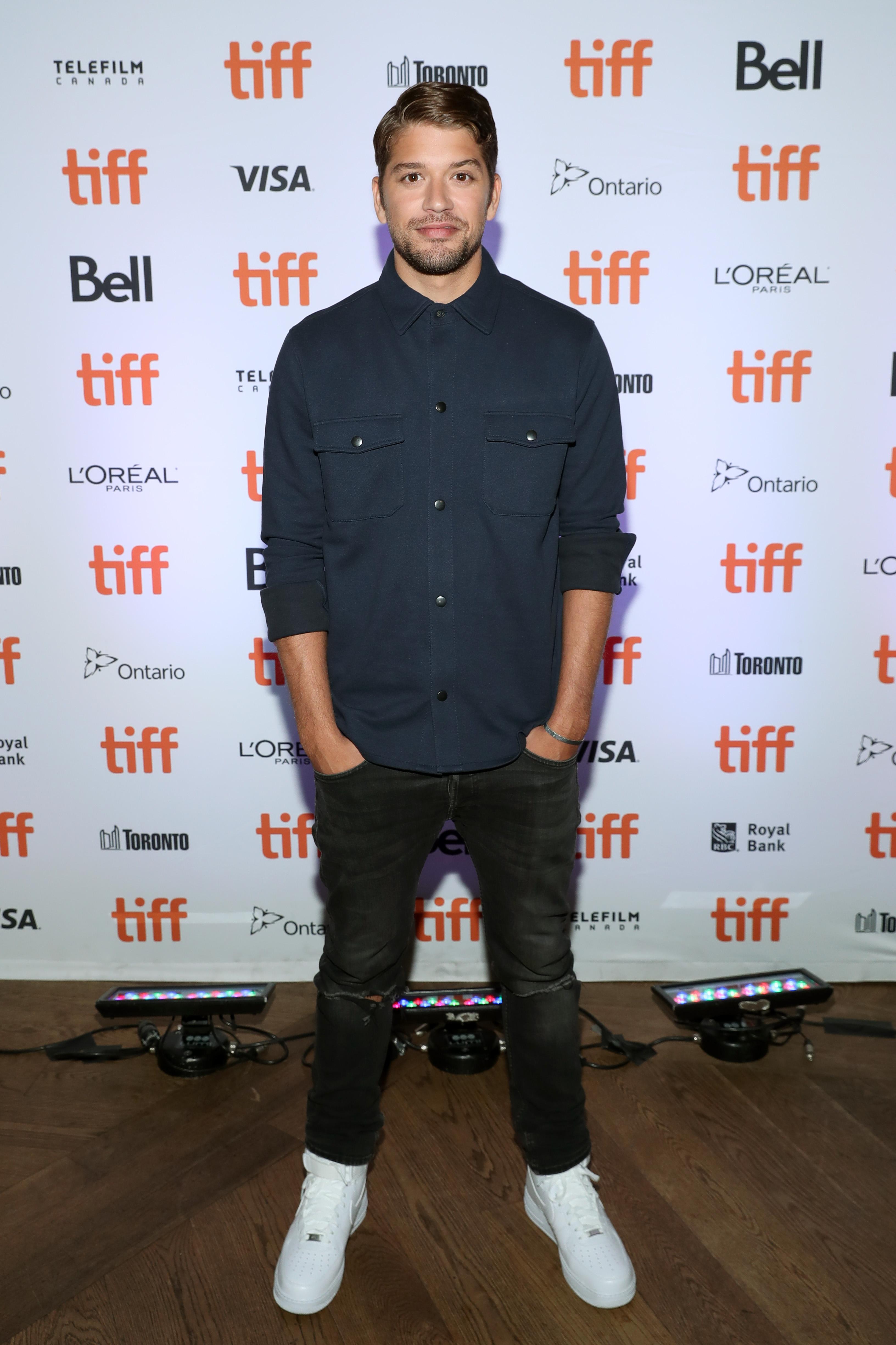 actor Mikhaïl Ahooja large photo