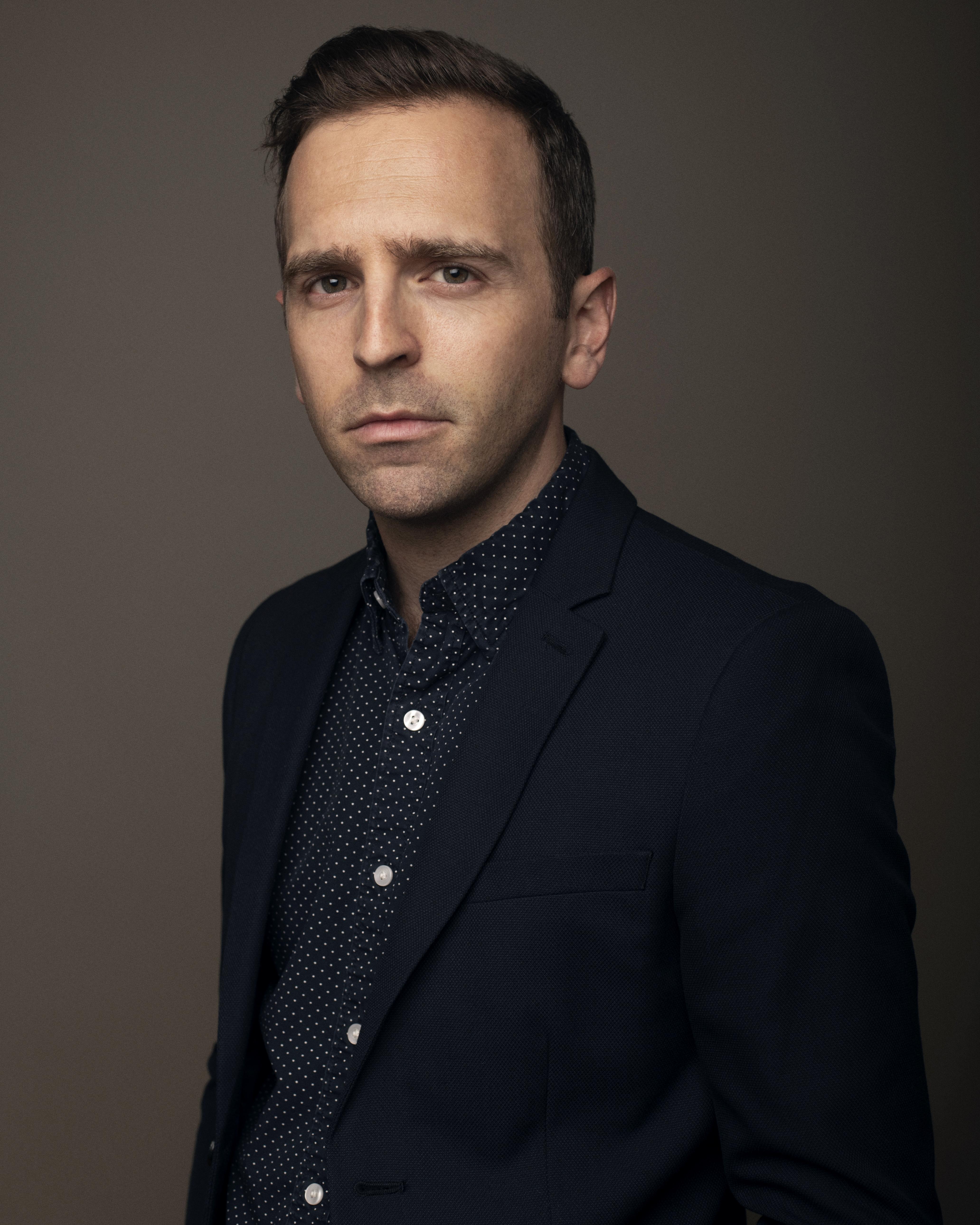 actor Alex Herrald large photo