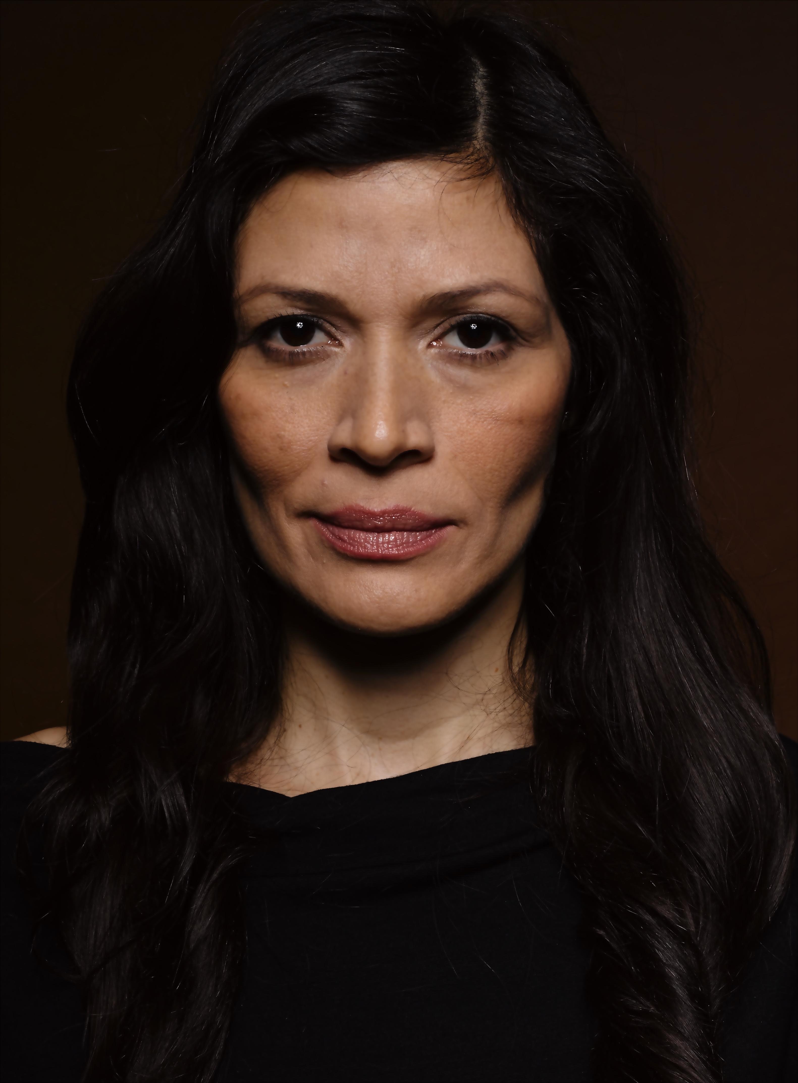 actor Claudia Coulter large photo