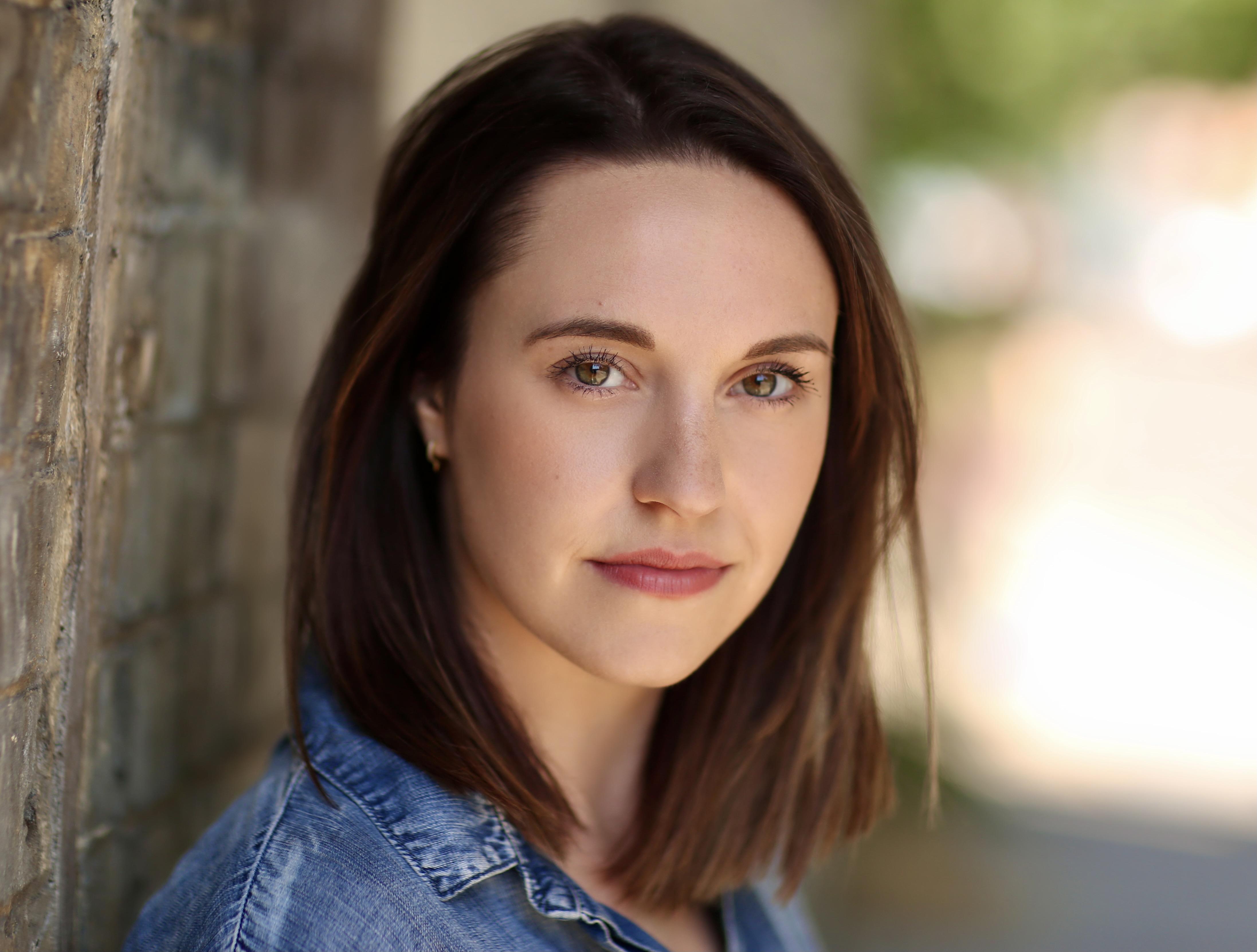 actor Isobella Hubbard large photo