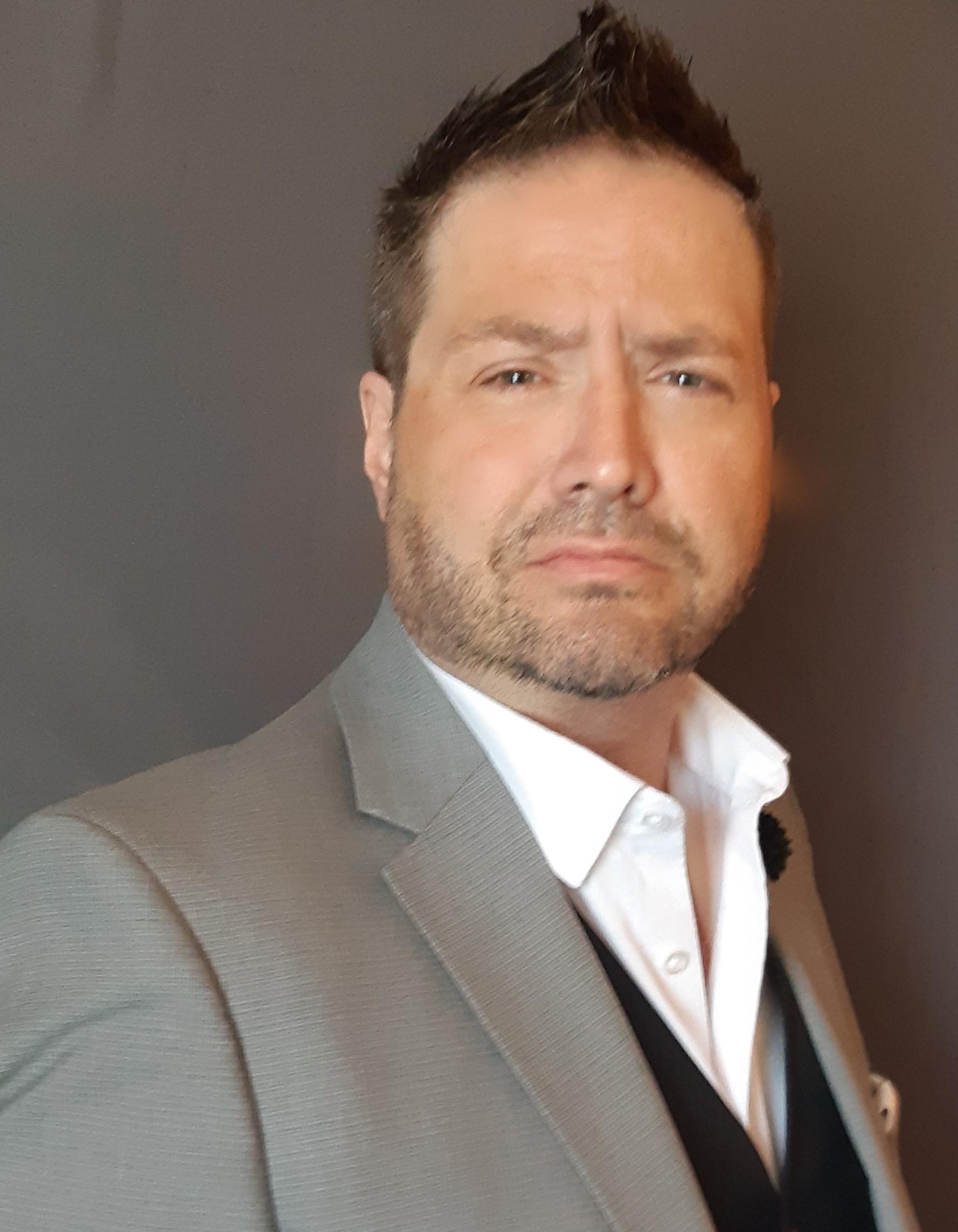 actor Tony Chris Kazoleas large photo