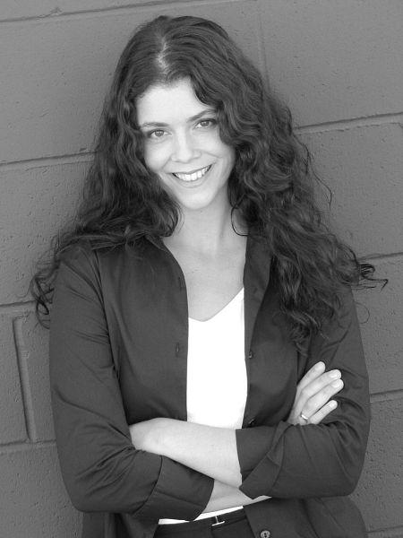 actor Michele Cummins large photo