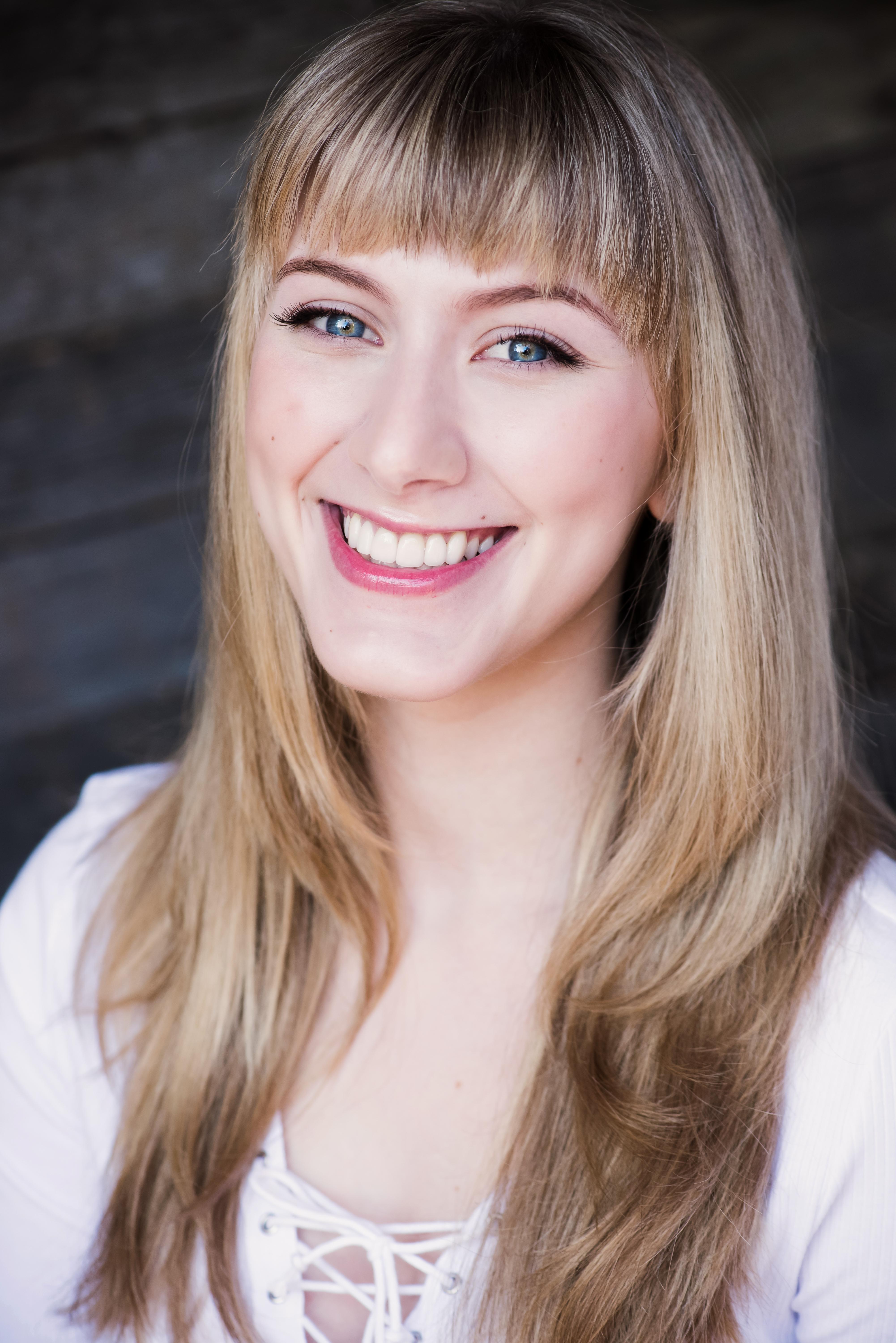 actor Tara-Nicole Azarian large photo