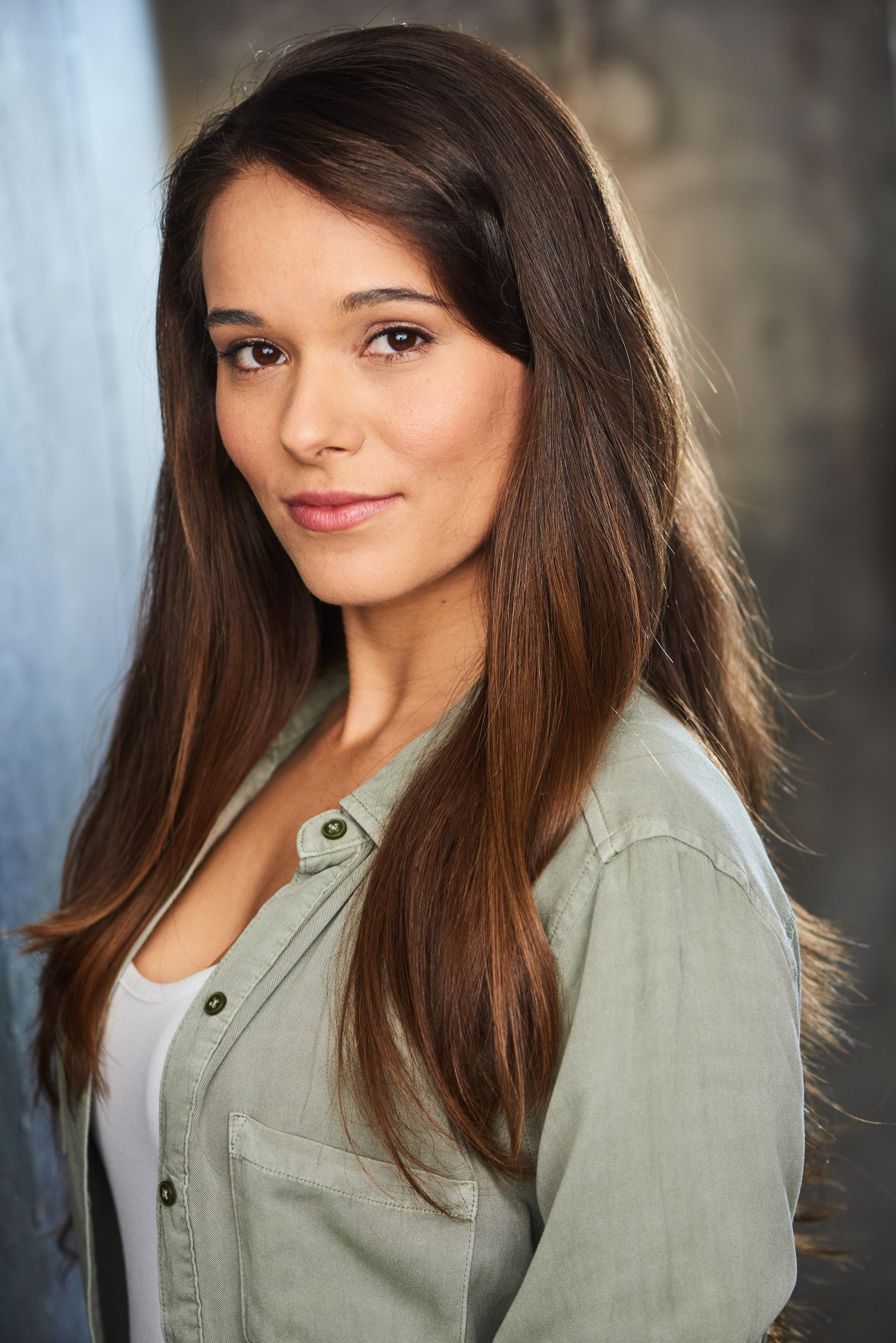 actor Chloé Malaisé large photo