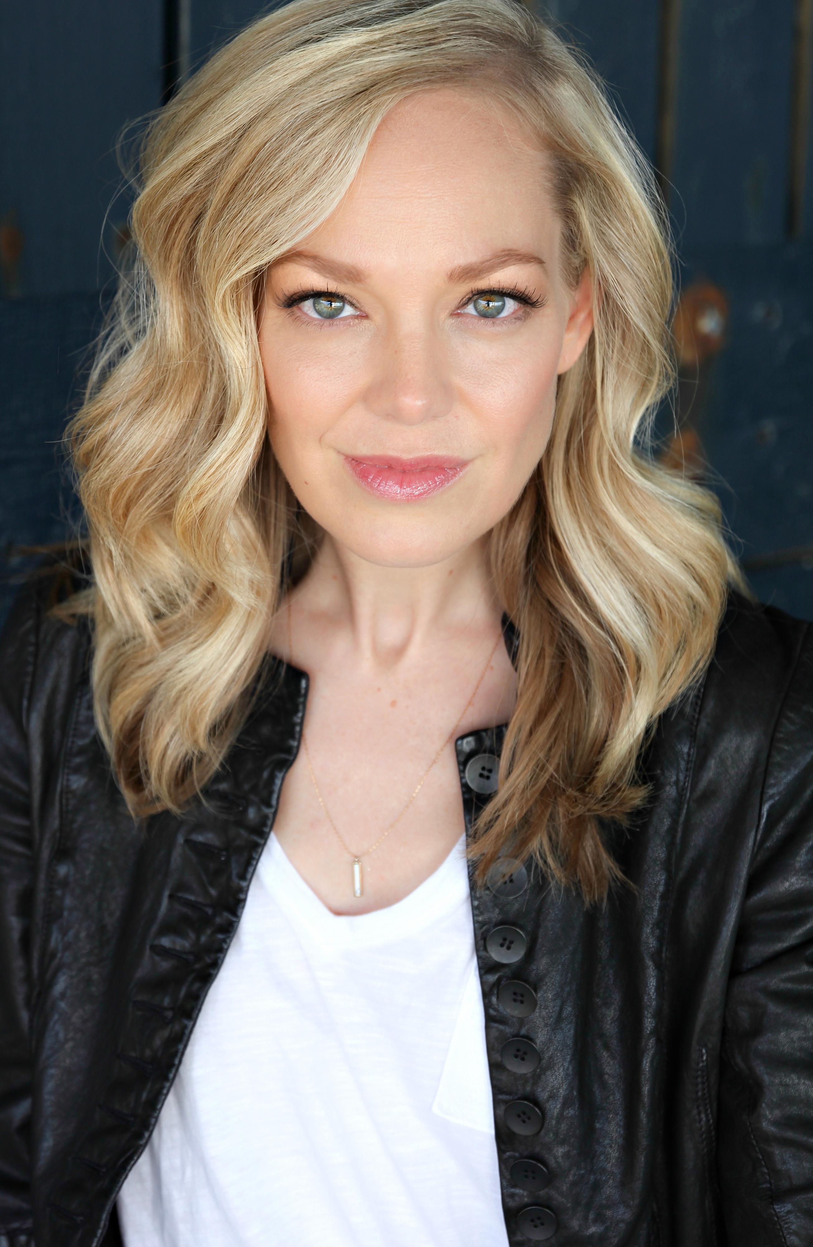 actor Abby Wathen large photo